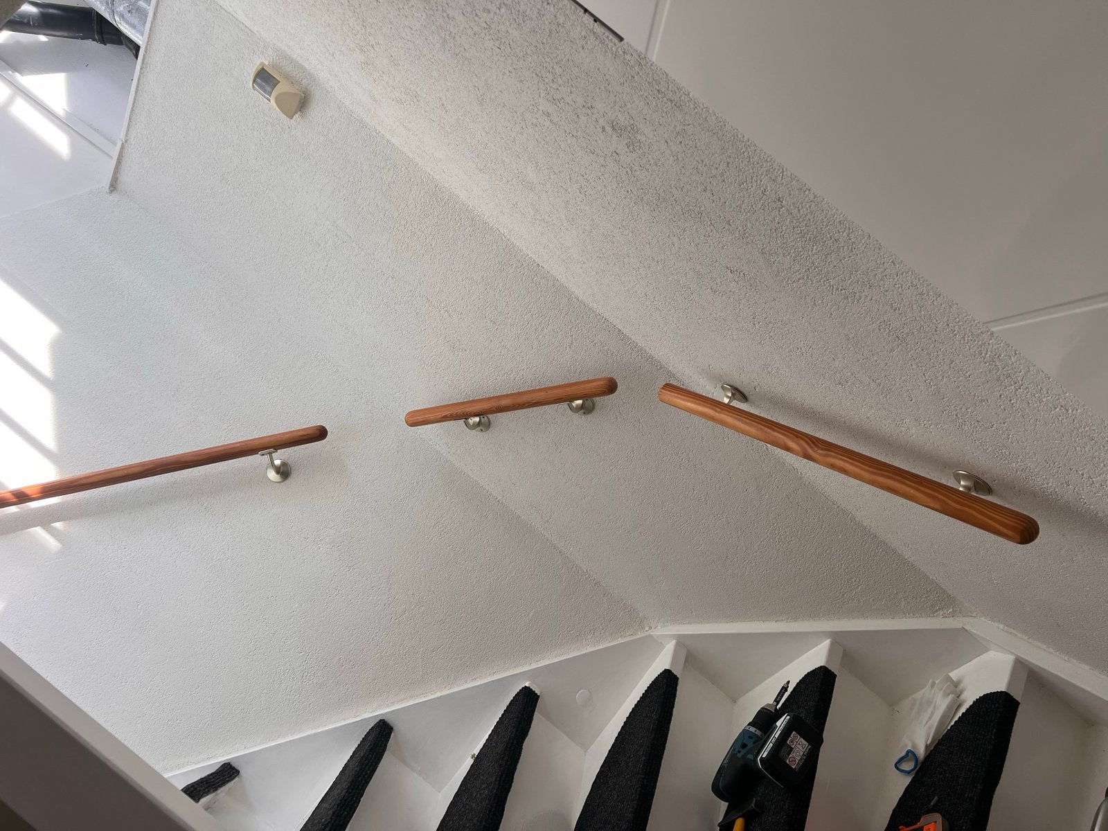 Houten trapleuning  in goede staat, Ophalen, Zo goed als nieuw, Trap, Minder dan 2 meter