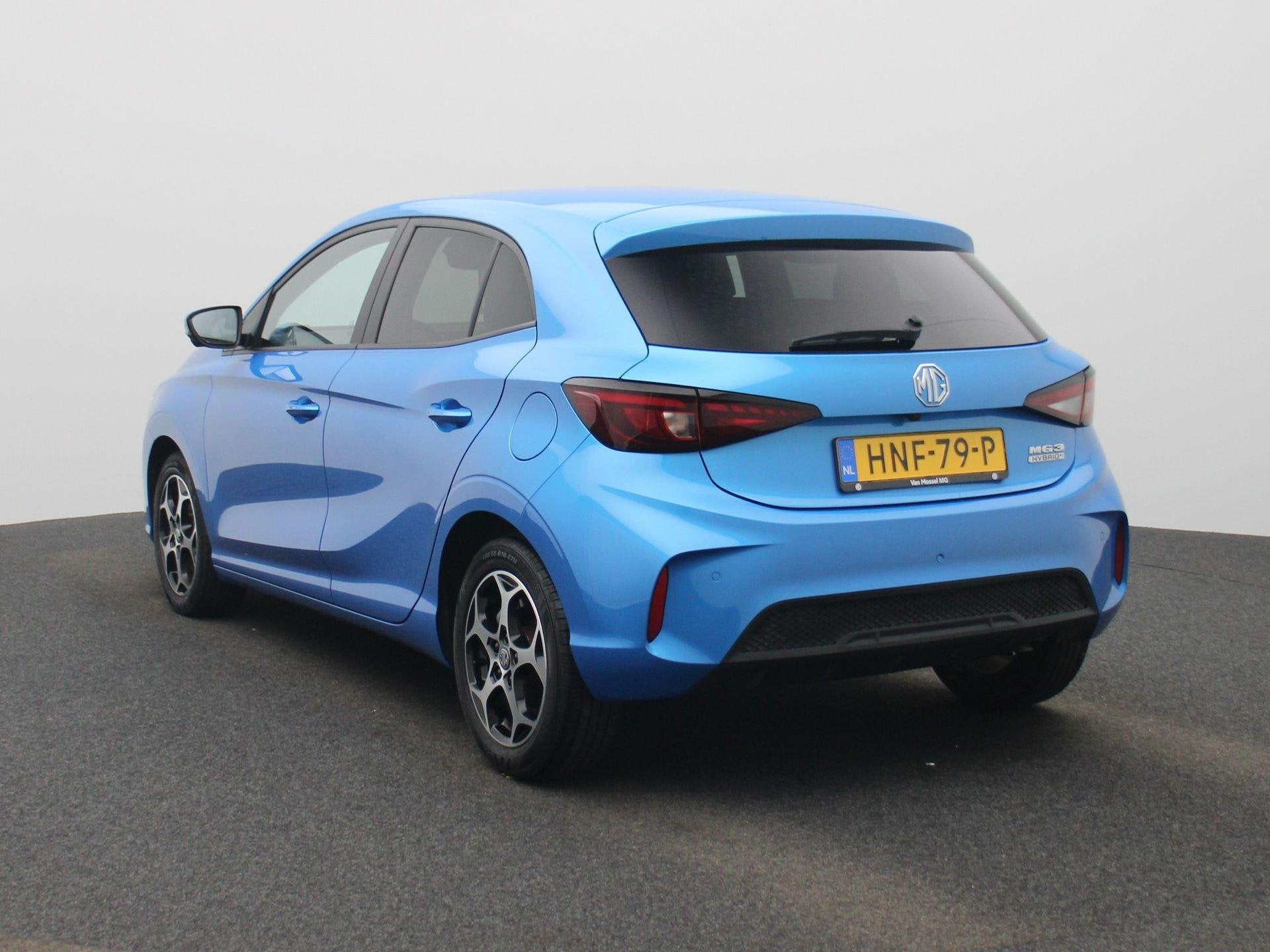 MG 3 1.5 Hybrid+ Luxury | Navi | Led Koplampen | Stoel + Stu, 194 pk, 4 cilinders, 23 km/l, Origineel Nederlands
