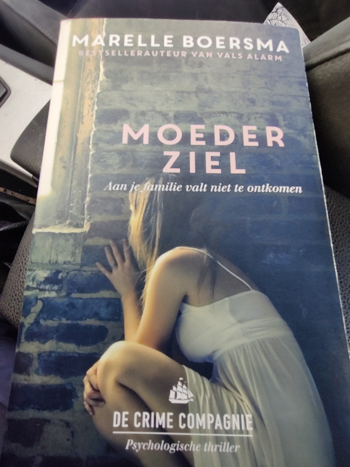 Moederziel - Marelle Boersma (Psychologische thriller), Boeken, Ophalen of Verzenden, Gelezen, Marelle Boersma