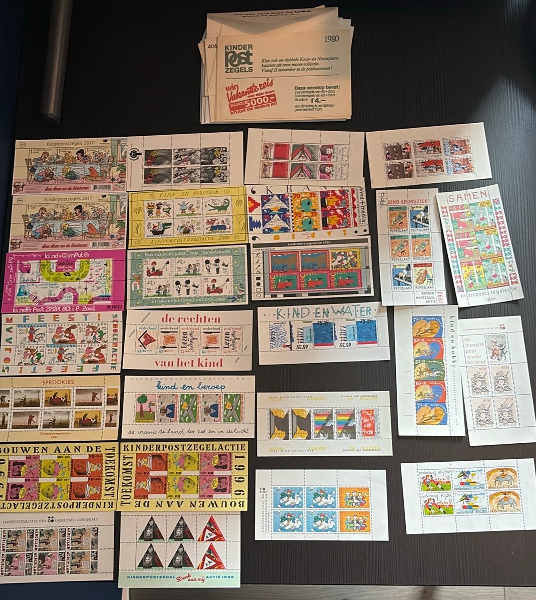 Kinderpostzegels, Postzegels en Munten, Postzegels | Volle albums en Verzamelingen, Ophalen of Verzenden, Nederland