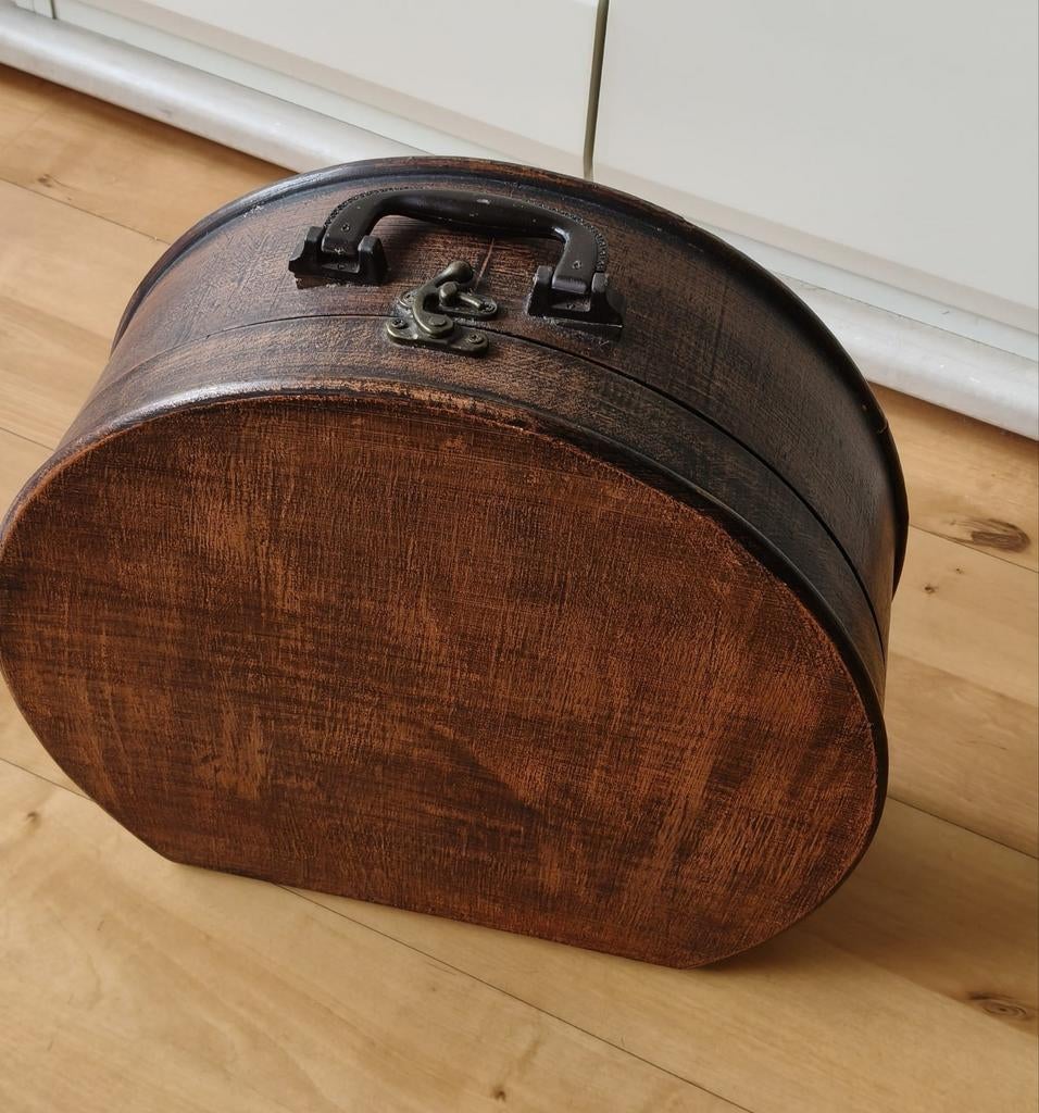 Houten koffertje met lichte beschadiging, Sieraden, Tassen en Uiterlijk, Koffers, Ophalen of Verzenden, Overige materialen, Minder dan 50 cm