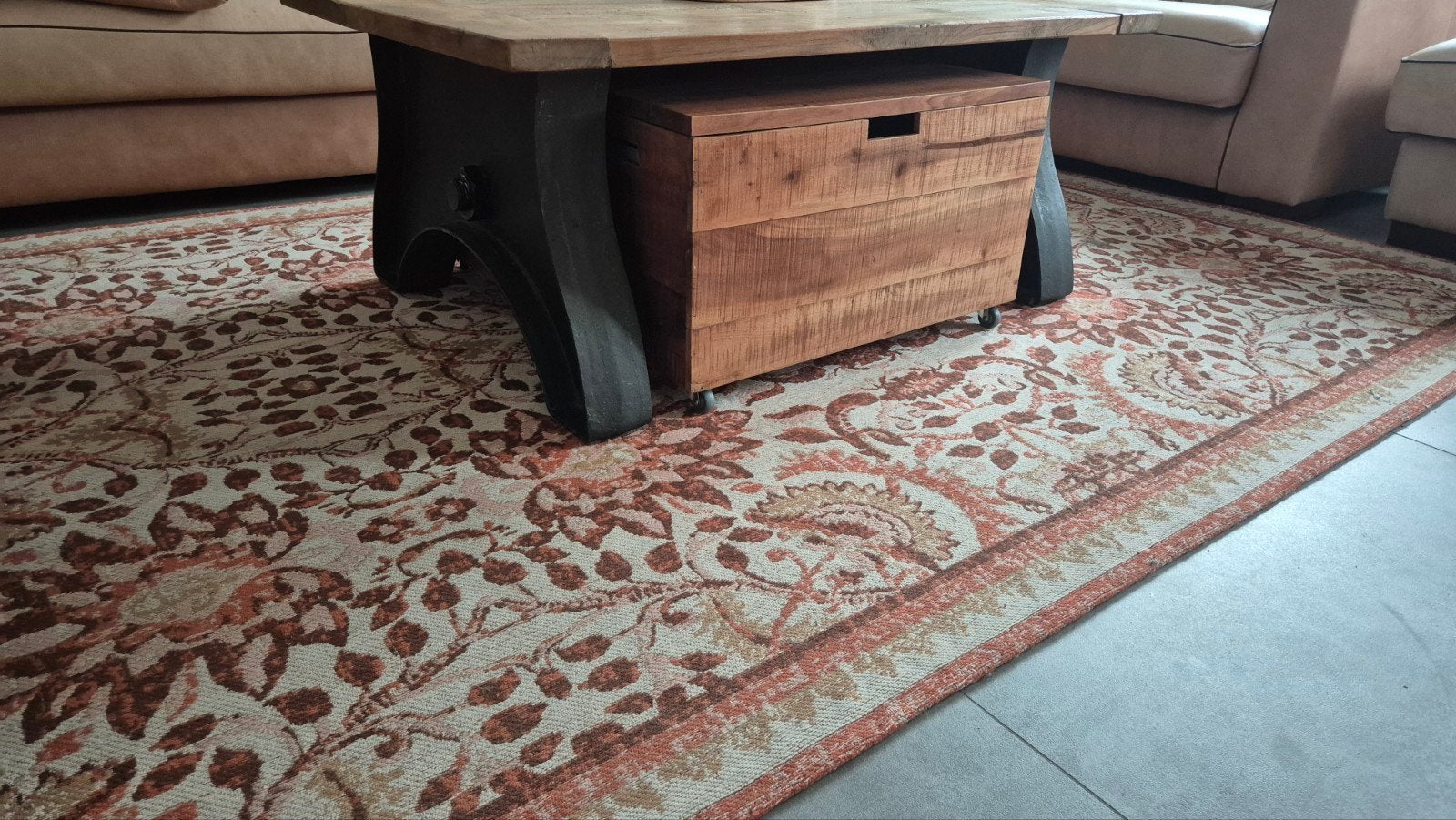 Vloerkleed Winnepeg, Huis en Inrichting, Stoffering | Tapijten en Kleden, Ophalen, Gebruikt, 200 cm of meer, Bruin