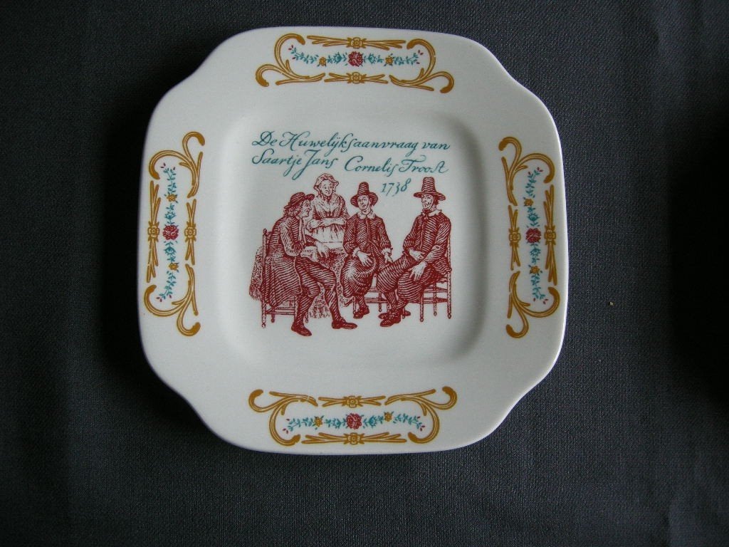 Boch, 5 gebaksbordjes met decors van Cornelis Troost, Antiek en Kunst, Ophalen of Verzenden