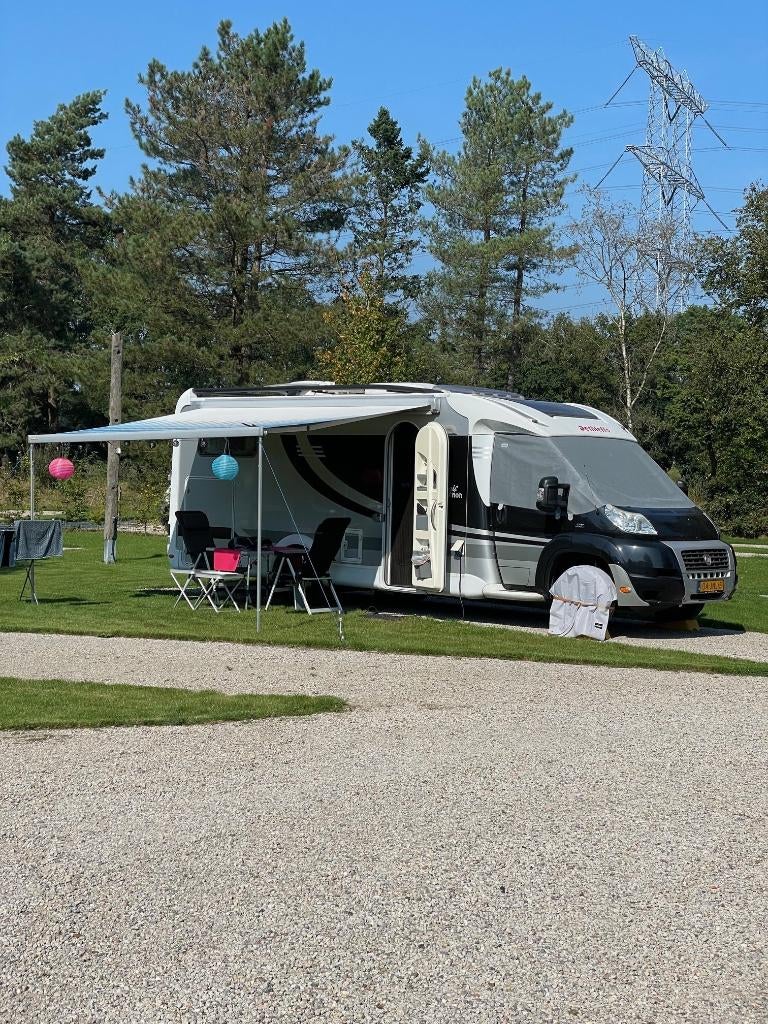 Luxe Dethleffs Magic Edition Black BMT001,2009 met XL-garage, Afzuigkap, Ringverwarming, Fiat, Particulier
