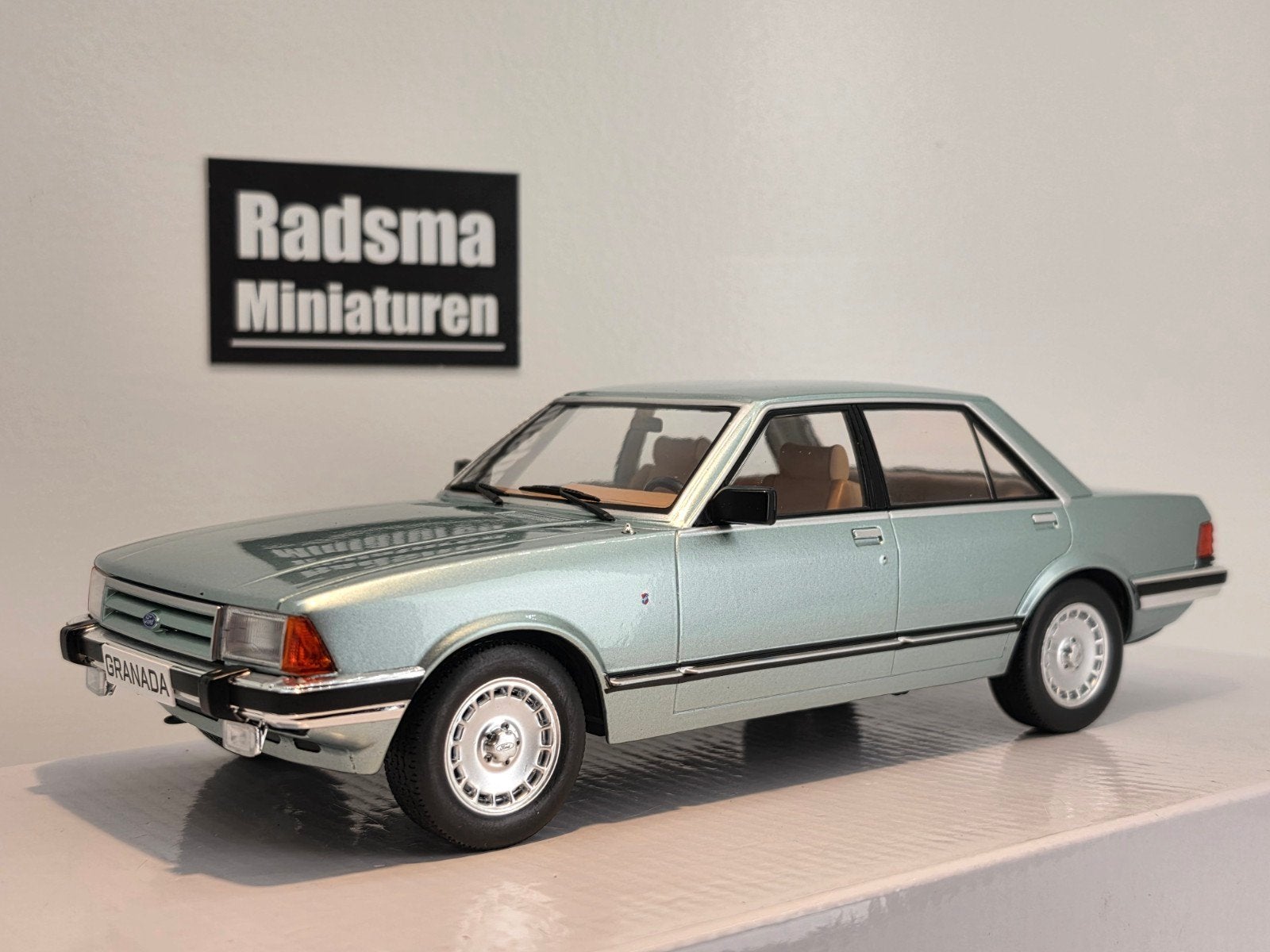 Ford Granada Mk2 2.8i - Groen metallic - 1:18 ModelCarGroup, MCG, Auto, Nieuw, Ophalen of Verzenden