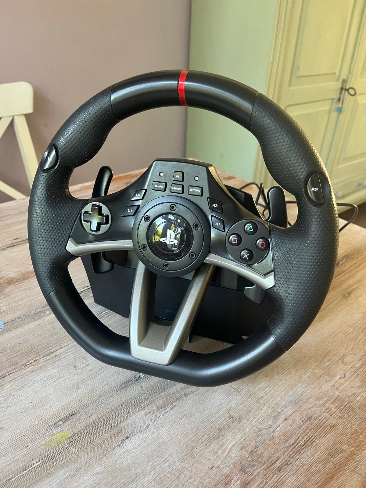 HORI Racing Wheel Apex PS4 / PS5 / PC – Racestuur, Spelcomputers en Games, Ophalen, Zo goed als nieuw, Stuur of Pedalen, PlayStation 3