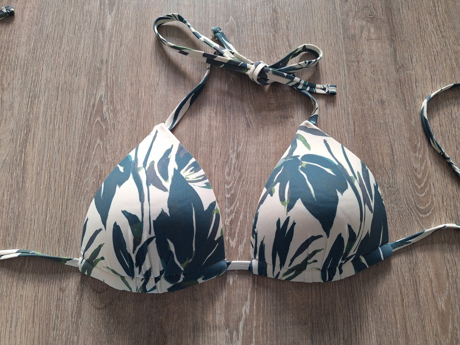 zgan bikini topje cup c groen creme, Kleding | Dames, Badmode en Zwemkleding, Primark, Ophalen of Verzenden, Zo goed als nieuw