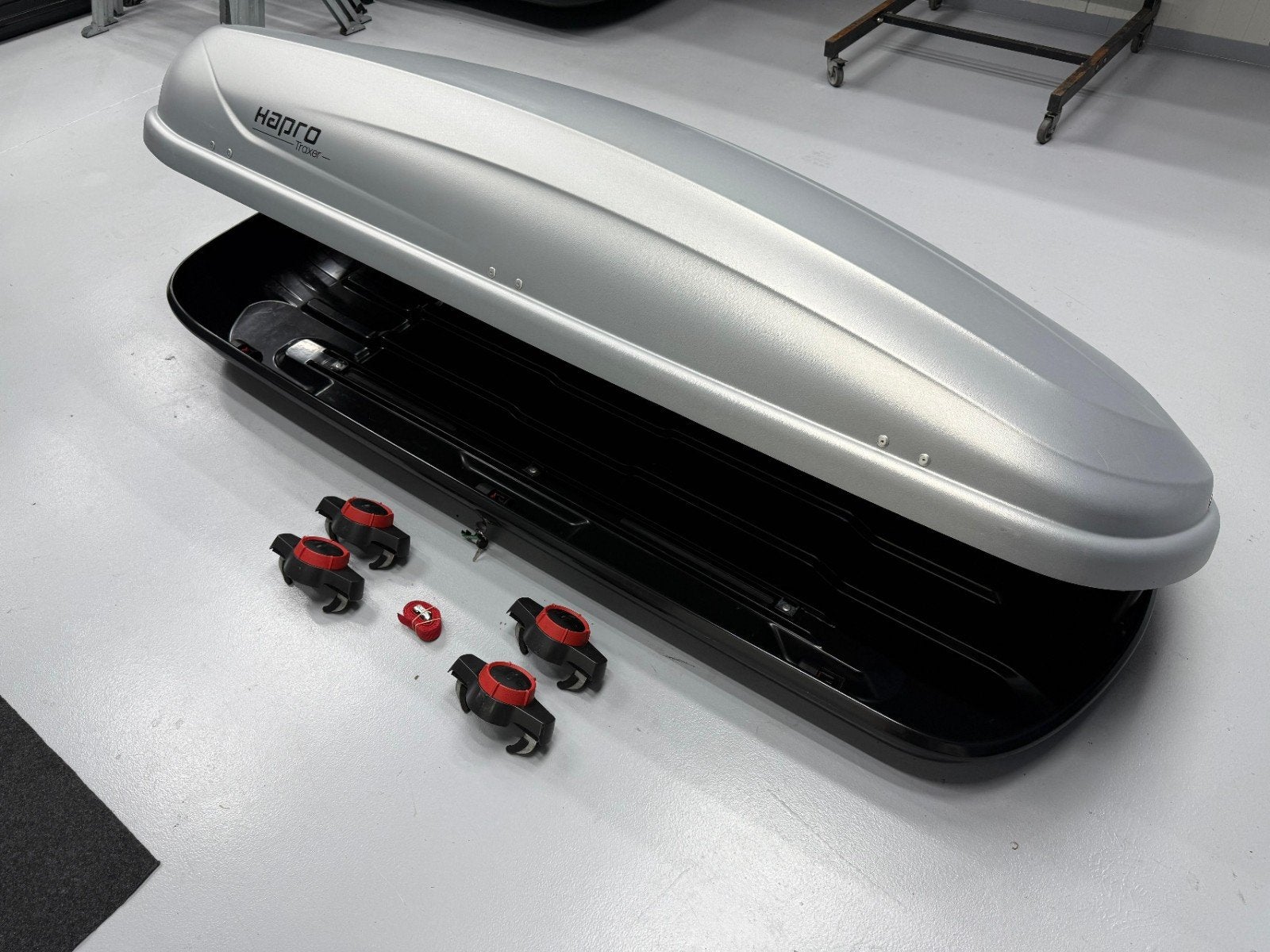 Zeer mooie grote Hapro Traxer 5.6 PF CARBON dakkoffer skibox, Auto diversen, Ophalen of Verzenden, Zo goed als nieuw