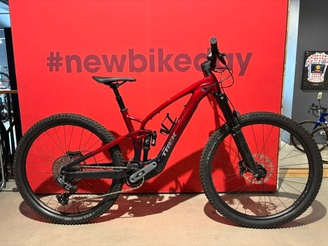Trek Fuel Exe 8 GX AXS L Rage Red to Deep Dark Blue Fade, Fietsen en Brommers, Fietsen | Mountainbikes en ATB, Ophalen, Nieuw