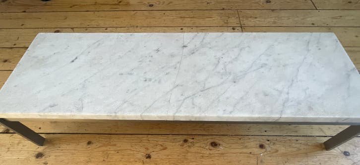 Kjaerholm PK 62 salontafel met marmeren blad, Huis en Inrichting, Gebruikt, 100 tot 150 cm, Metaal, 50 tot 100 cm