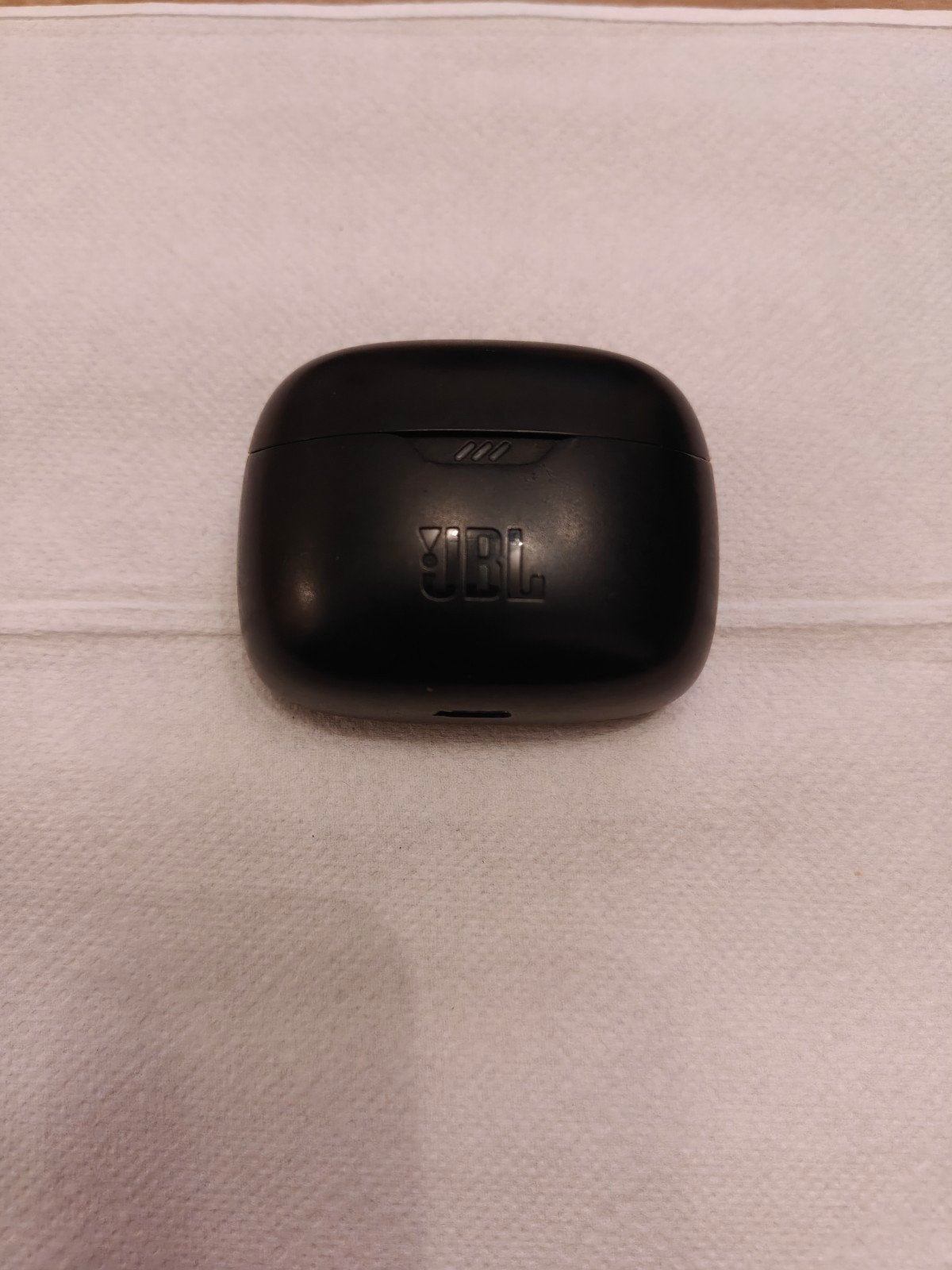 JBL Tune Beam case, Telecommunicatie, Mobiele telefoons | Oordopjes, Ophalen of Verzenden, Zo goed als nieuw