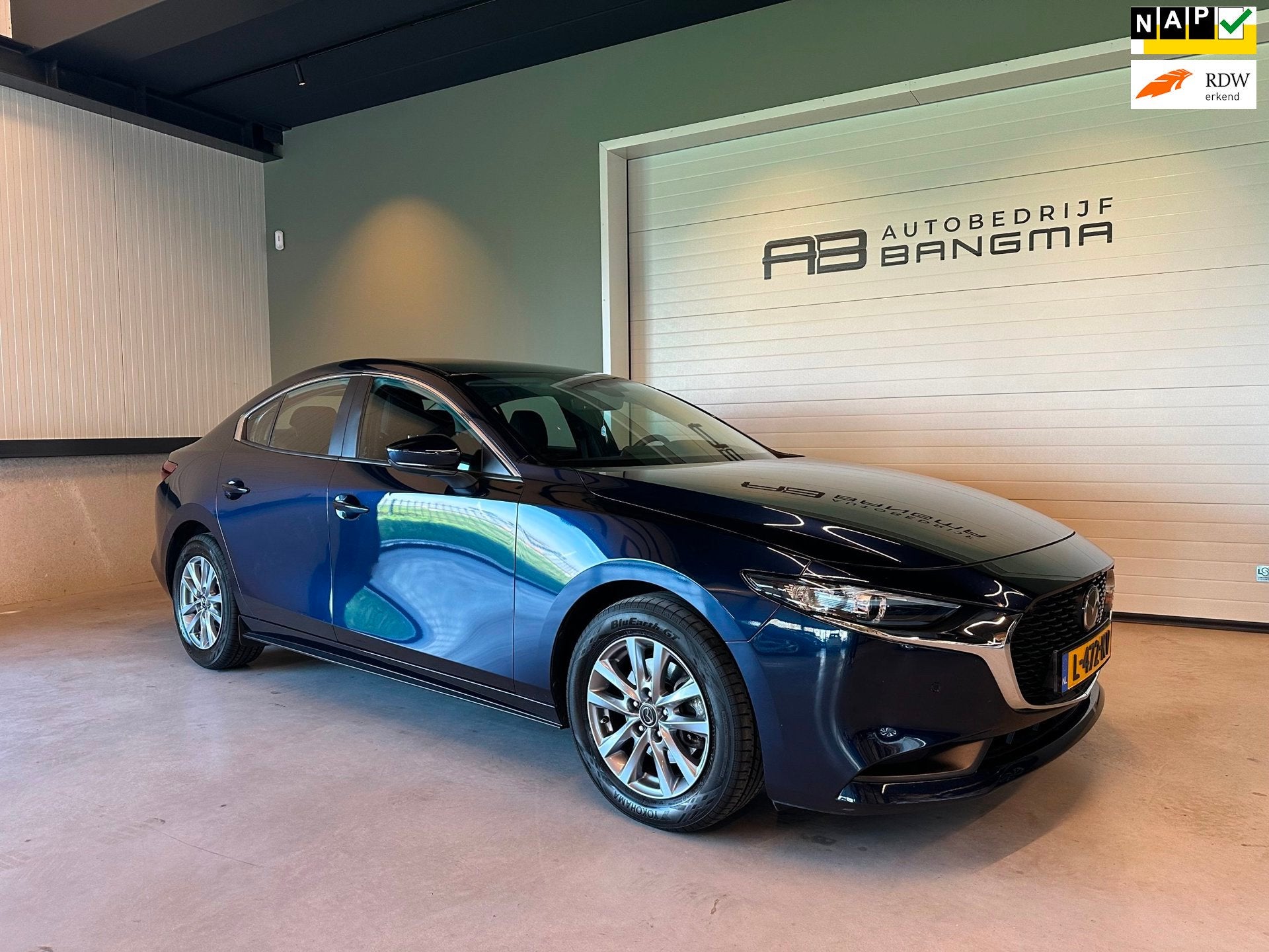 Mazda 3 2.0 e-SkyActiv-G M Hybrid 122 COMFORT-uitv|NAVIGATIE, Auto's, Mazda, Stof, Gebruikt, 4 cilinders, Met garantie (alle)