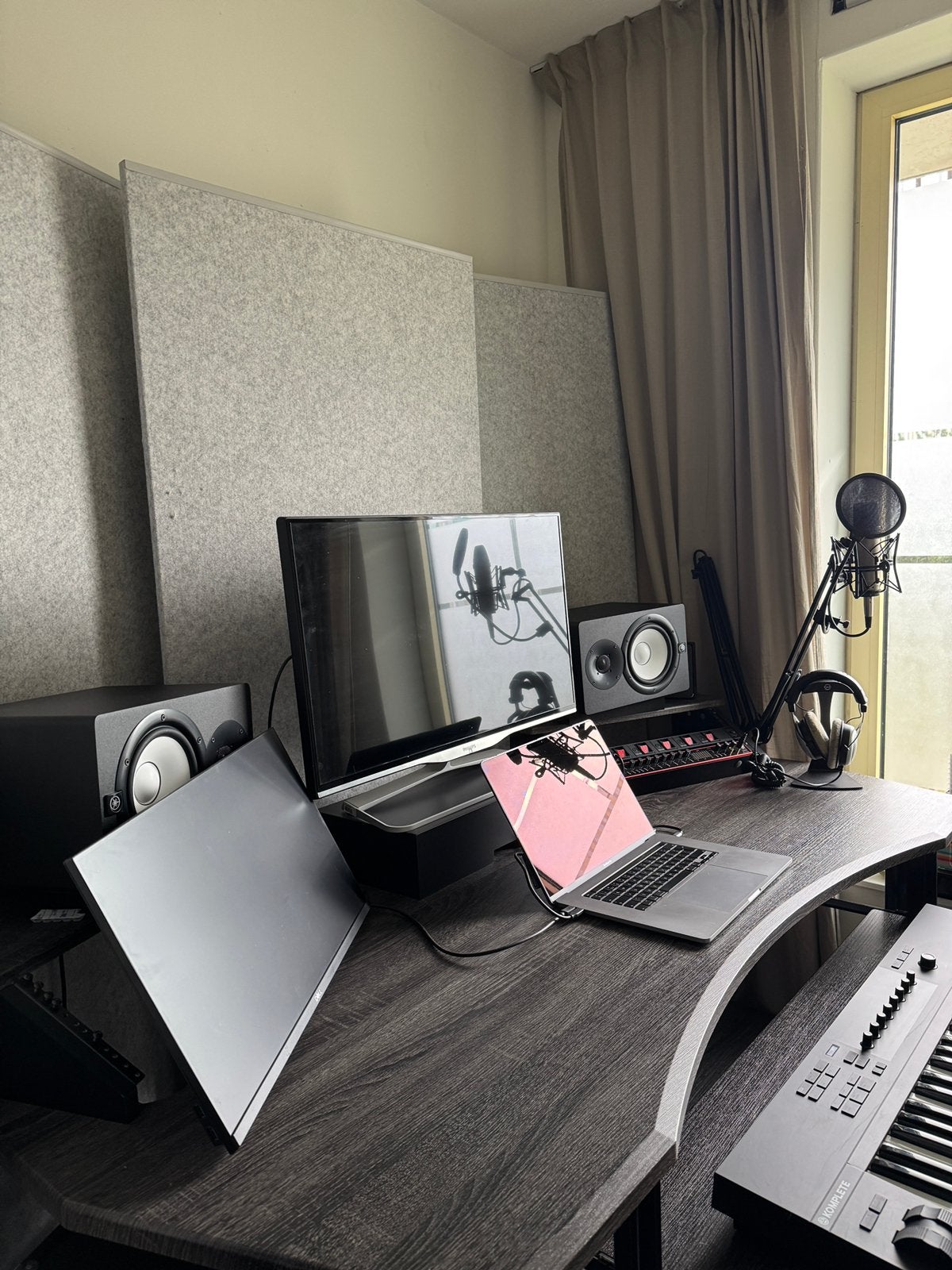 STUDIO DESK, Ophalen, Hout, 180 cm, Bruin