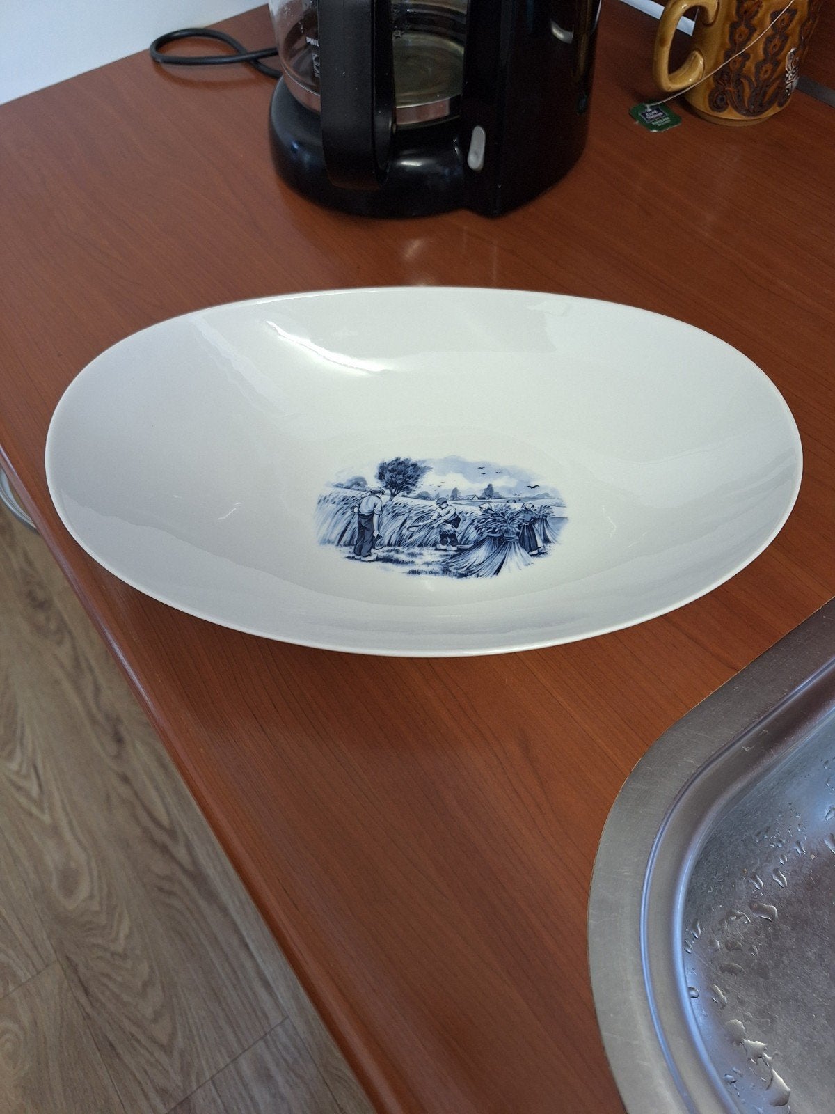 Grote ovale schaal met Delftsblauwe decoratie - 't Gooi, Overige merken, Ophalen of Verzenden, Delftsblauw, Porselein