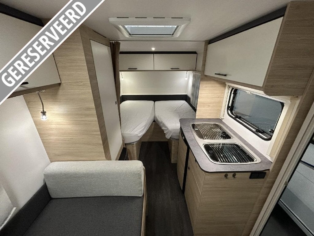 Caravelair Alba 472 Enkele bedden + Licht, Treinzit, 750 - 1000 kg, 5 tot 6 meter, Overige typen