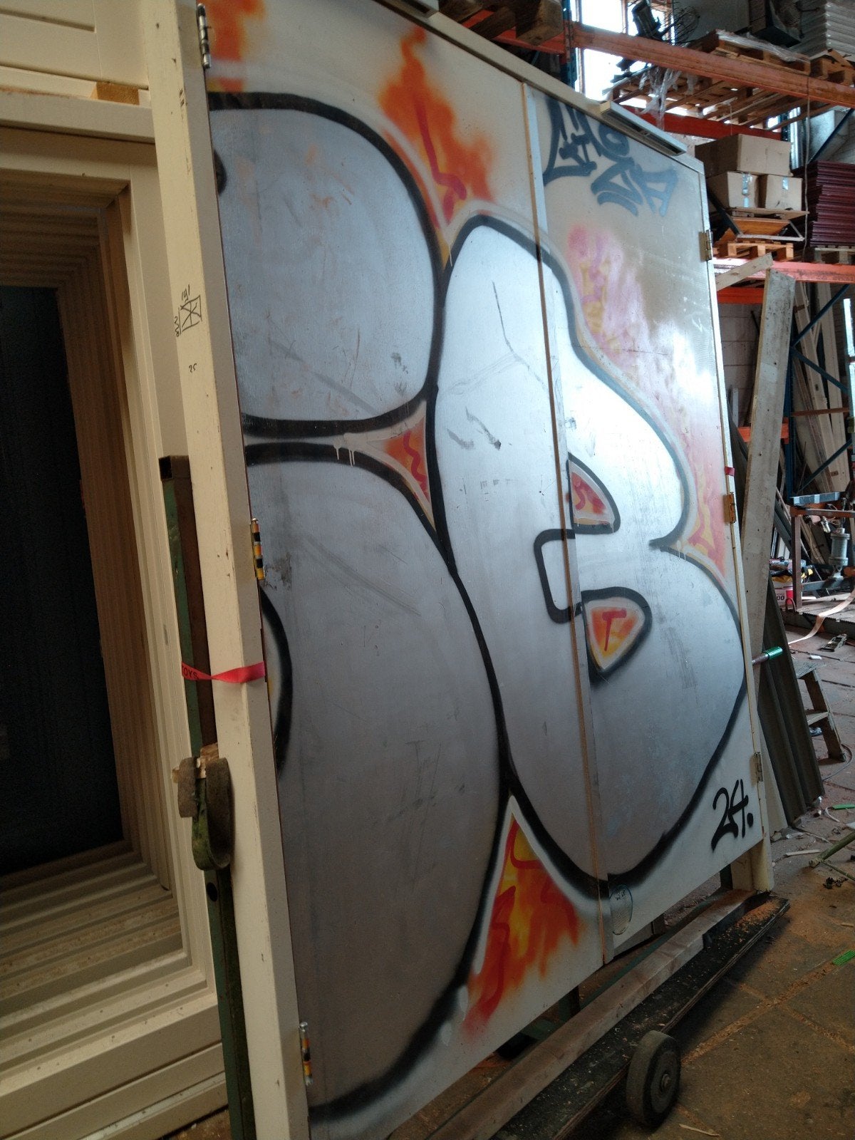 dubbele garage deuren met paniek sluiting, Garagedeur, Ophalen of Verzenden, Zo goed als nieuw, Hout