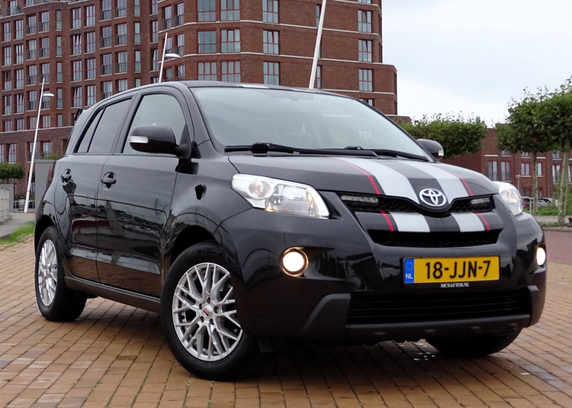 Toyota Urban Cruiser 1.3 VVT-i Dynamic Leer Keyless Ecc, Auto's, Voorwielaandrijving, Gebruikt, 4 cilinders, 550 kg