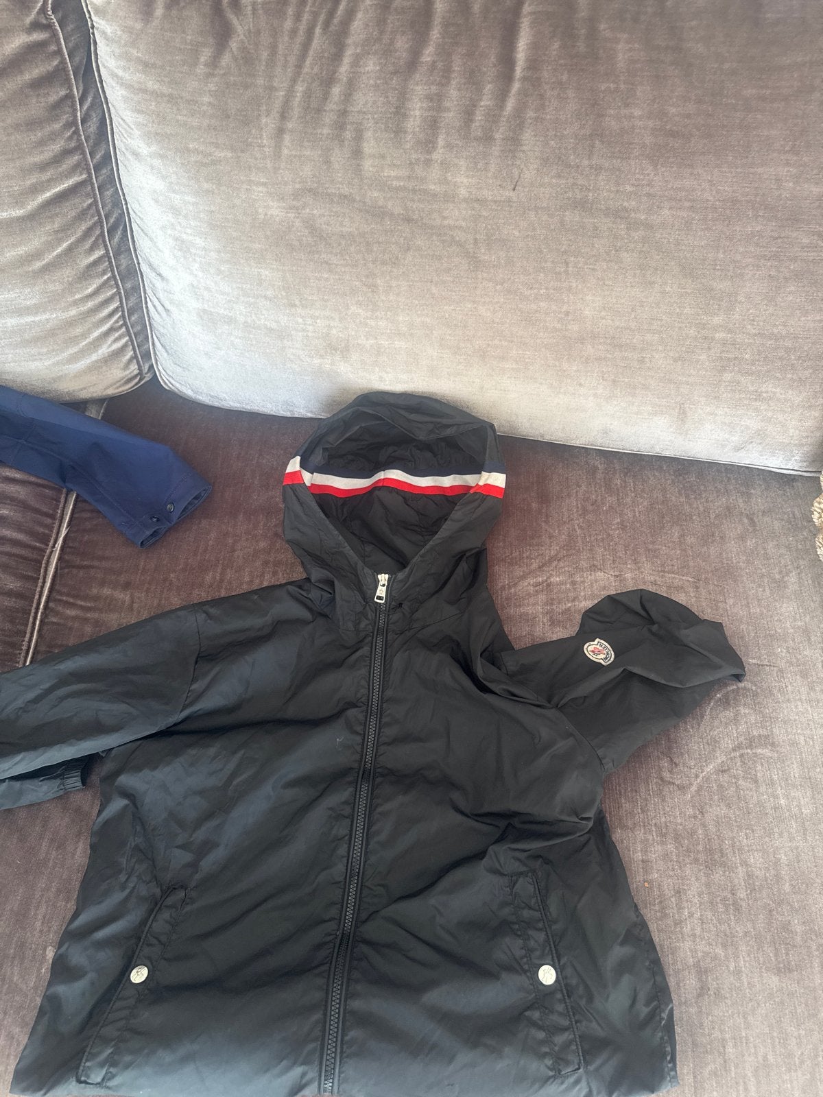 Zwarte Moncler jas, Ophalen of Verzenden, Gedragen, Overige maten, Zwart