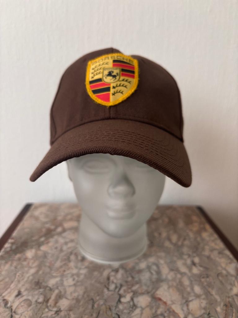 Porsche pet cap bruin met originele badge One size fits all, Porsche, One size fits all, Ophalen of Verzenden, Pet