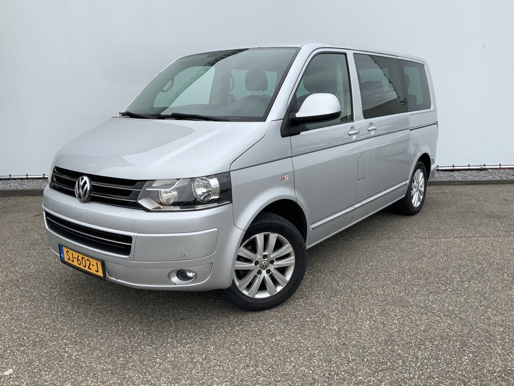 Volkswagen Transporter Multivan 2.0 TDI L1H1 Highline 7 Pers, Auto's, Volkswagen, Euro 5, Gebruikt, 255 €/maand, 2500 kg
