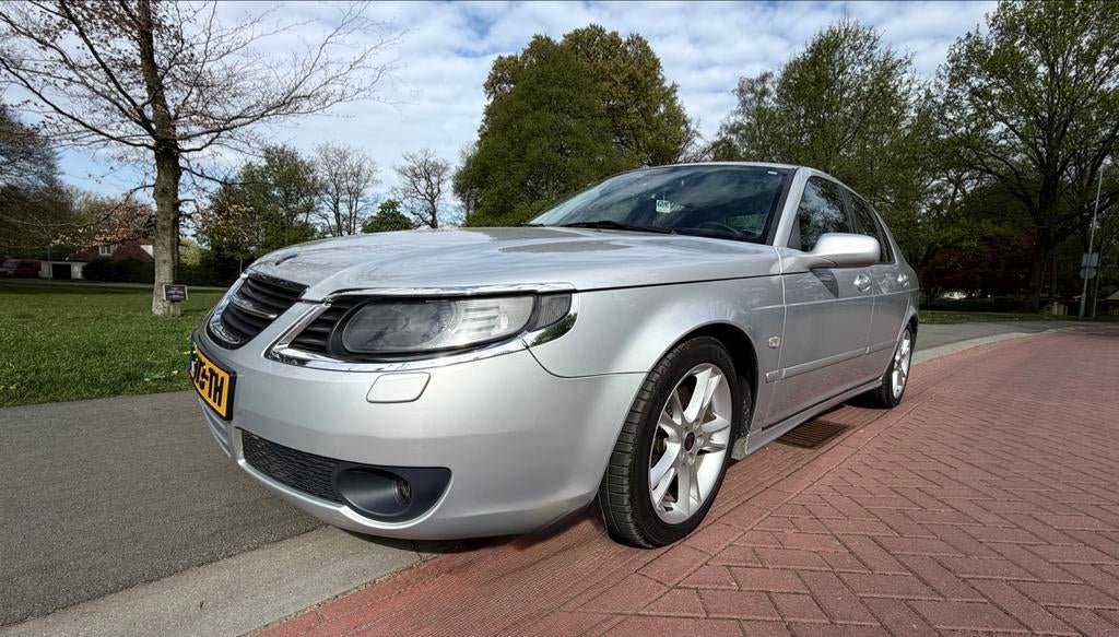Saab 9-5 2.3 Turbo Aero Sedan 2006 autom. / 1 jr APK, Stoelverwarming, 1800 kg, Zwart, 4 cilinders