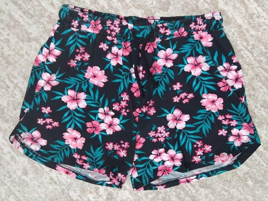 Korte broek zwart bloemen maat 140 C&A short broekje, Broek, C&A, Meisje, Ophalen of Verzenden