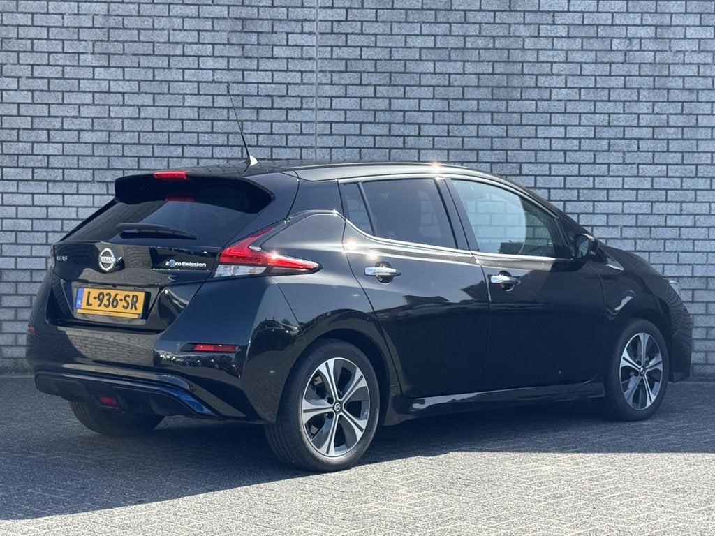 Nissan LEAF N-Connecta 40 kWh | SOH 90% | Apple CarPlay / An, Auto's, Nissan, Stof, Gebruikt, Huisgarantie, Zwart