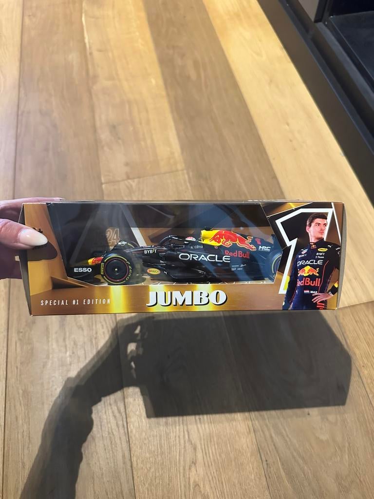 Max verstappen auto RB18, Hobby en Vrije tijd, Modelauto's | 1:24, Ophalen of Verzenden, Nieuw, Auto, Bburago