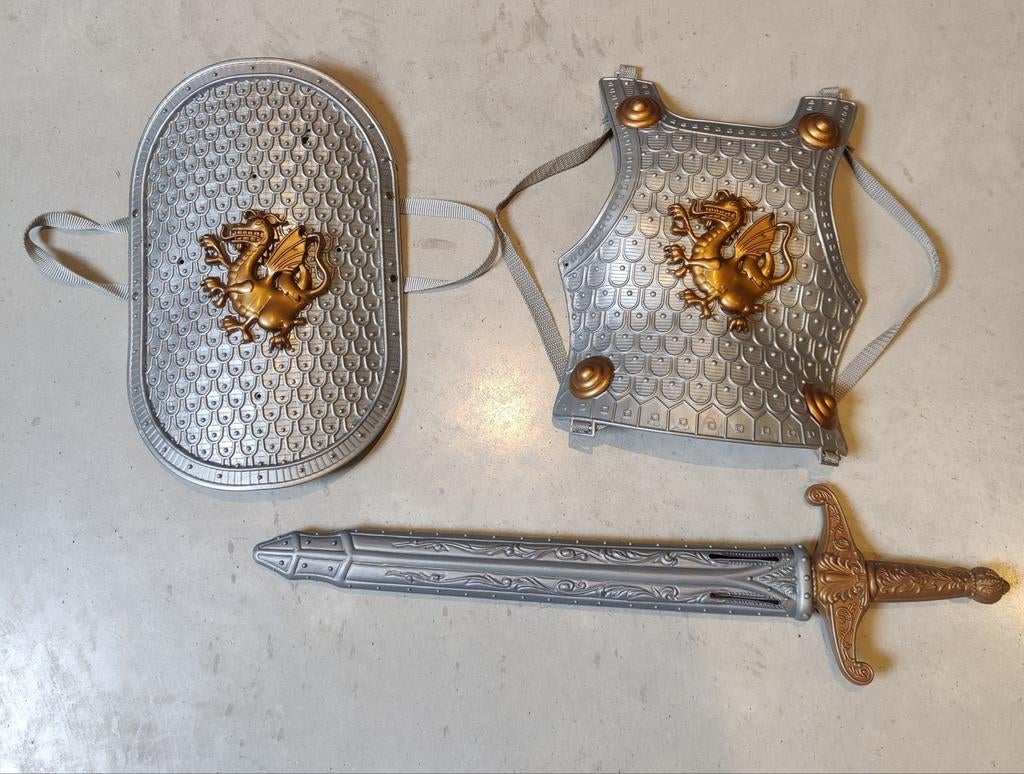 Ridder verkleedset met zwaard, schild en harnas, Kinderen en Baby's, Carnavalskleding en Verkleedspullen, Ophalen of Verzenden