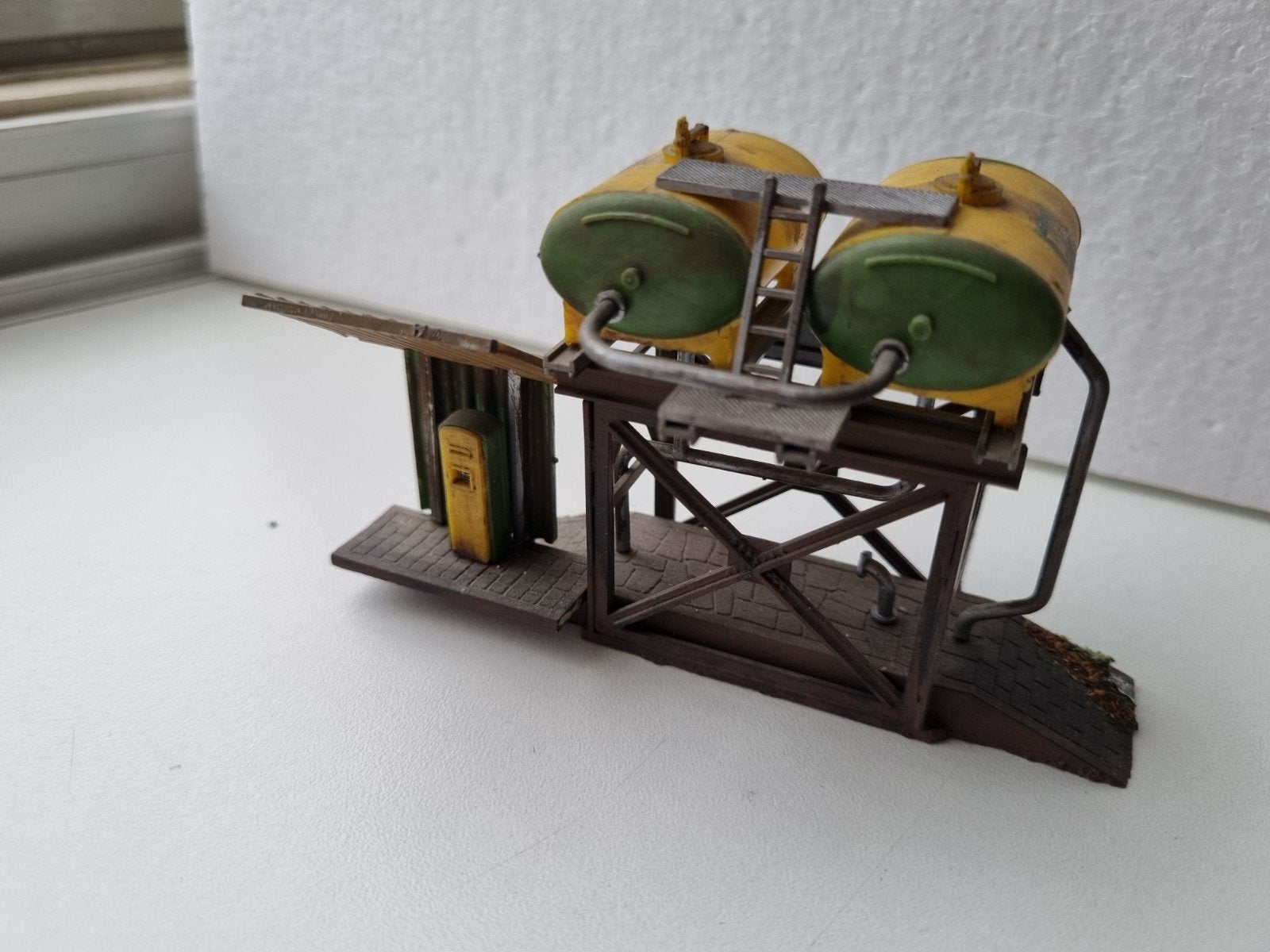 Faller pompstation voor diesellocs HO, Overige merken, Gebruikt, Gelijkstroom of Wisselstroom, Brug, Tunnel of Gebouw