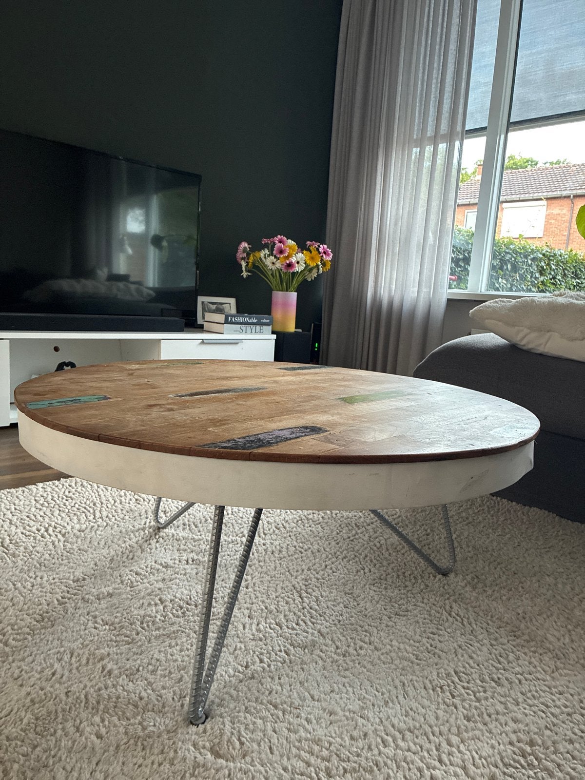 Ronde salontafel met houten blad en metalen poten, Huis en Inrichting, Ophalen, Gebruikt, Rond, 50 tot 100 cm