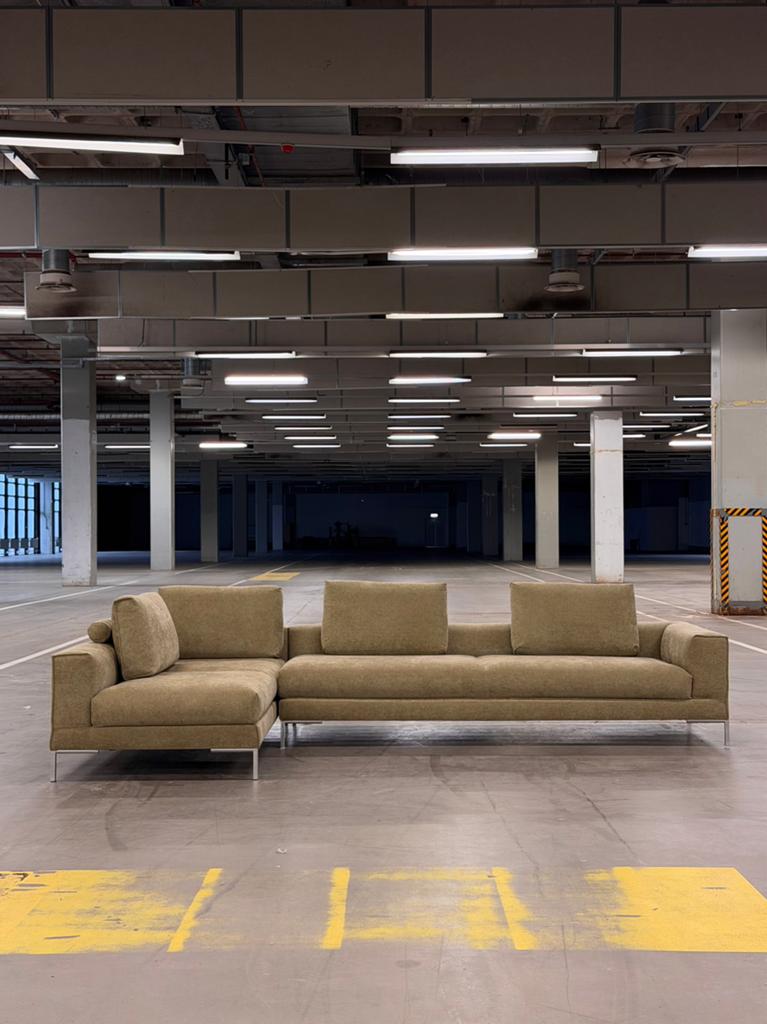 Design on Stock Aikon Lounge Bank | NIEUWSTAAT + Garantie