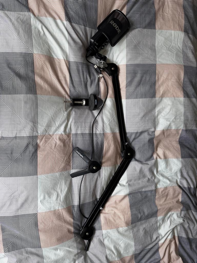 RØDE NT-USB microfoon met PSA-1 boom arm, Ophalen of Verzenden, Zo goed als nieuw, Studiomicrofoon