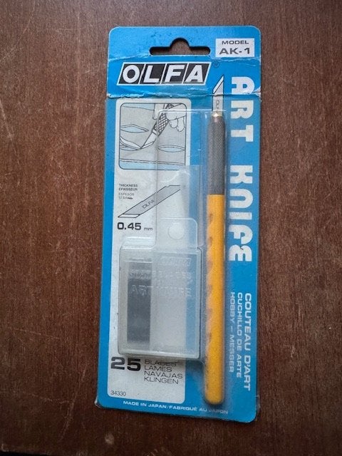 OLFA AK-1 Art Knife met 25 reservemessen, Ophalen of Verzenden, Nieuw, Overige thema's, Overige typen