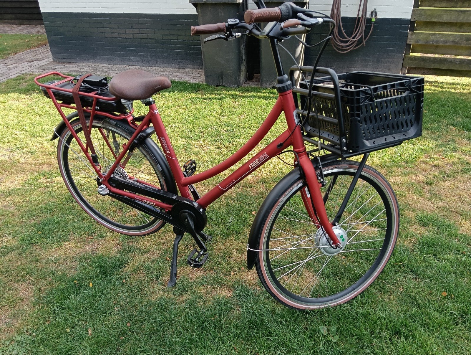 Zo goed als nieuwe Freebike e-bike met lage kilometerstand, Zo goed als nieuw, 50 km per accu of meer, 55 tot 59 cm, Ophalen