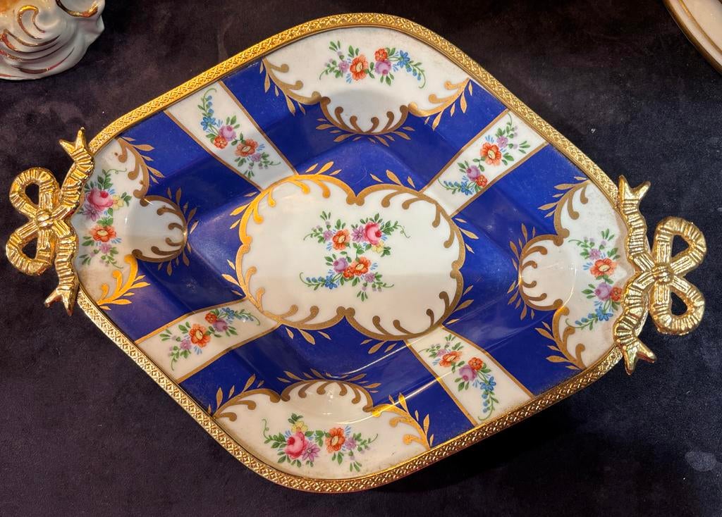 Saksisch Dresden schaal 24/16cm, Ophalen of Verzenden