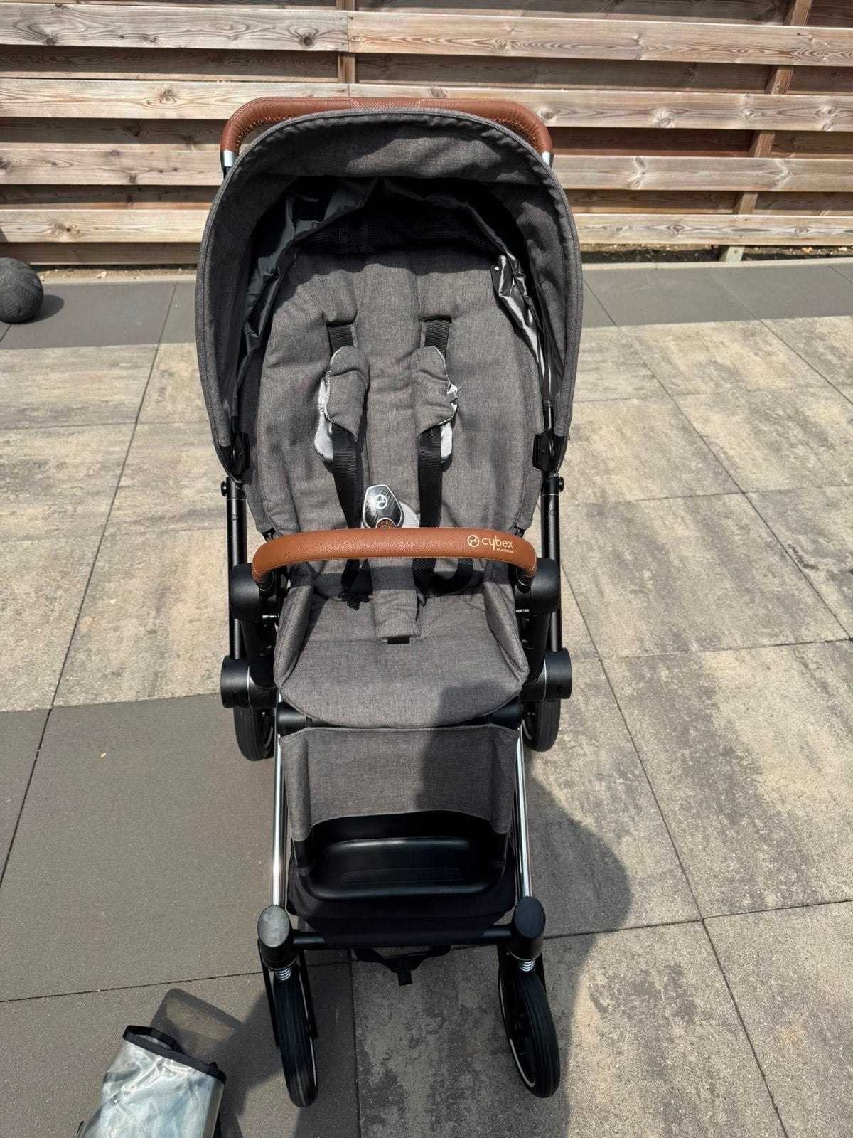 Cybex E-Priam elektrische kinderwagen  - Z.G.A.N., Kinderen en Baby's, Kinderwagens en Combinaties, Verstelbare duwstang, Zo goed als nieuw