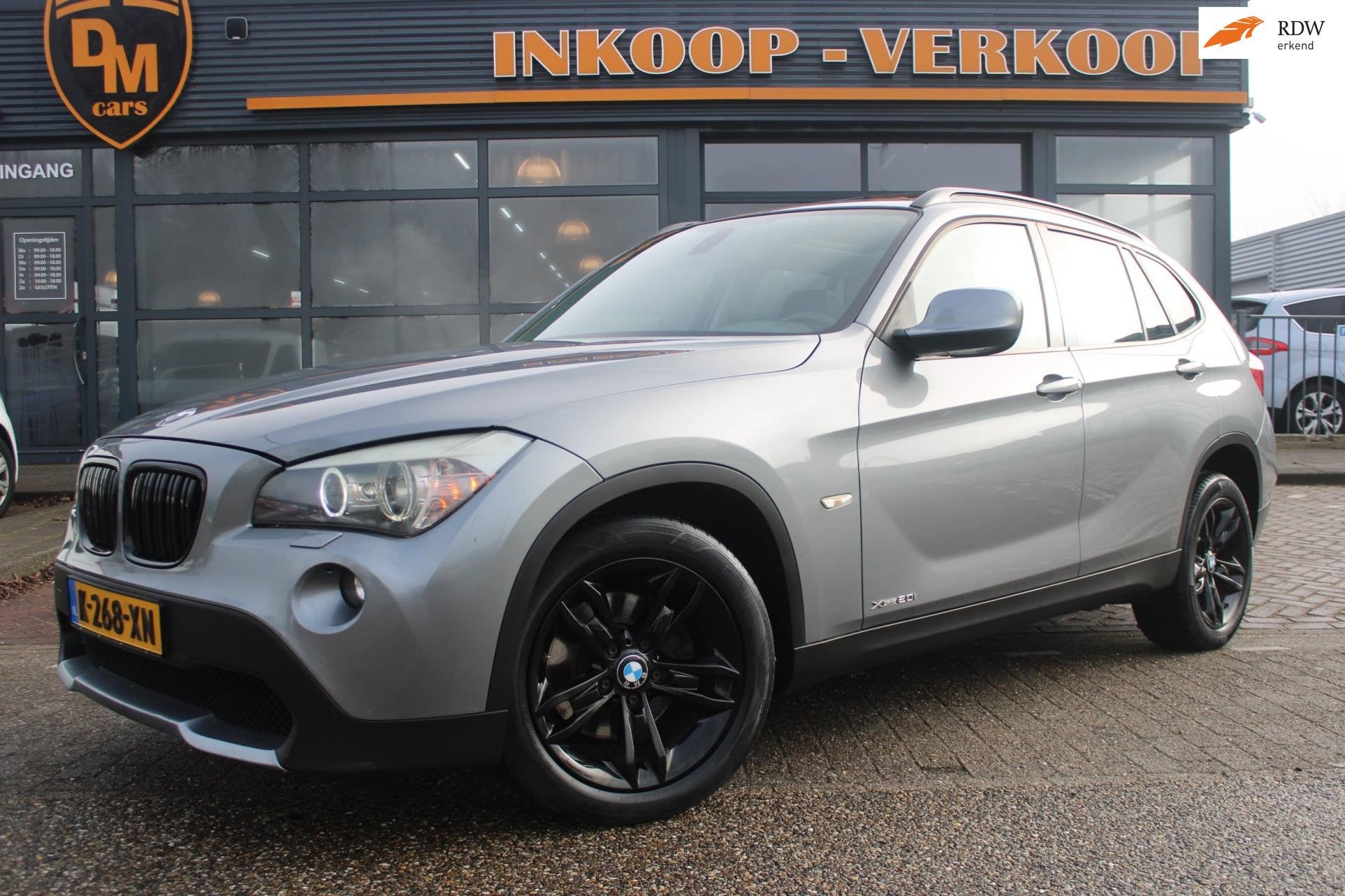 BMW X1 XDrive20i | Automaat | Stoelverwarming | Pano | Leer, Auto's, Euro 5, Gebruikt, 4 cilinders, 2000 kg