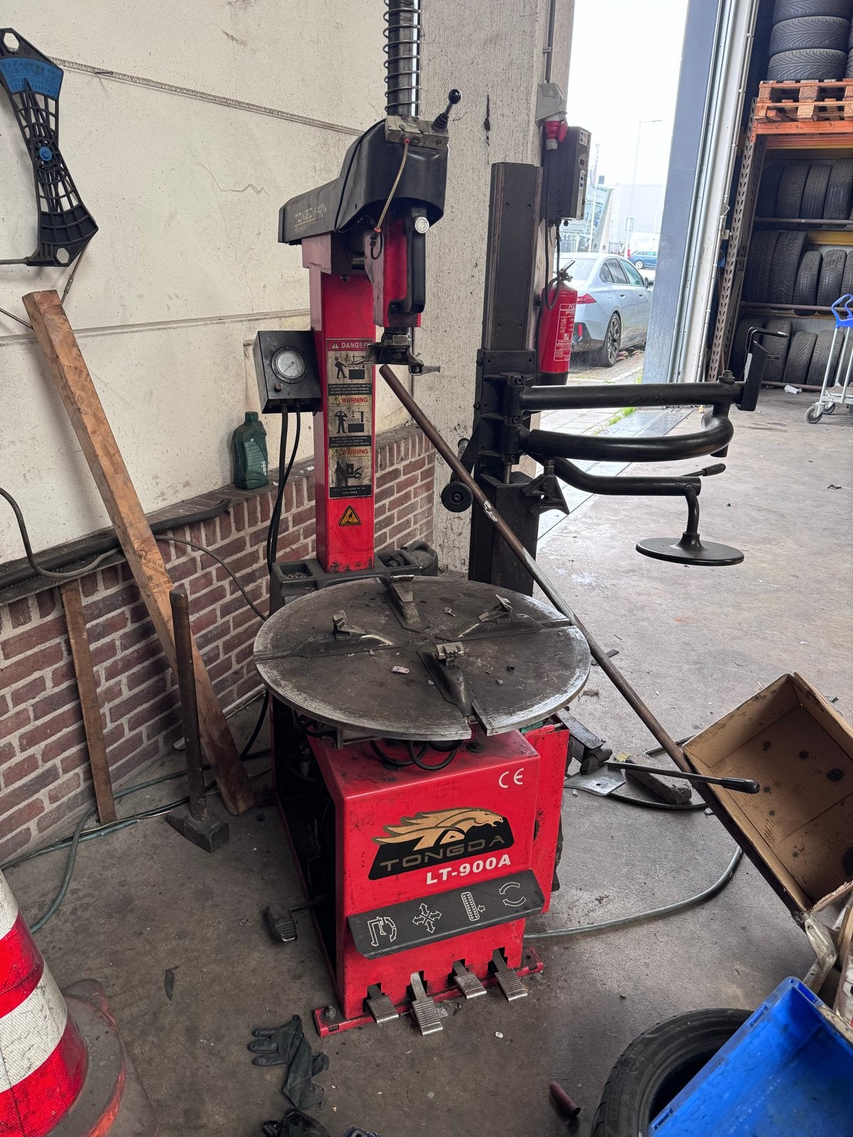 Tondea LT-900A bandenapparaat en CEMB C35 balanceerapparaat, Auto diversen, Autogereedschap, Ophalen of Verzenden