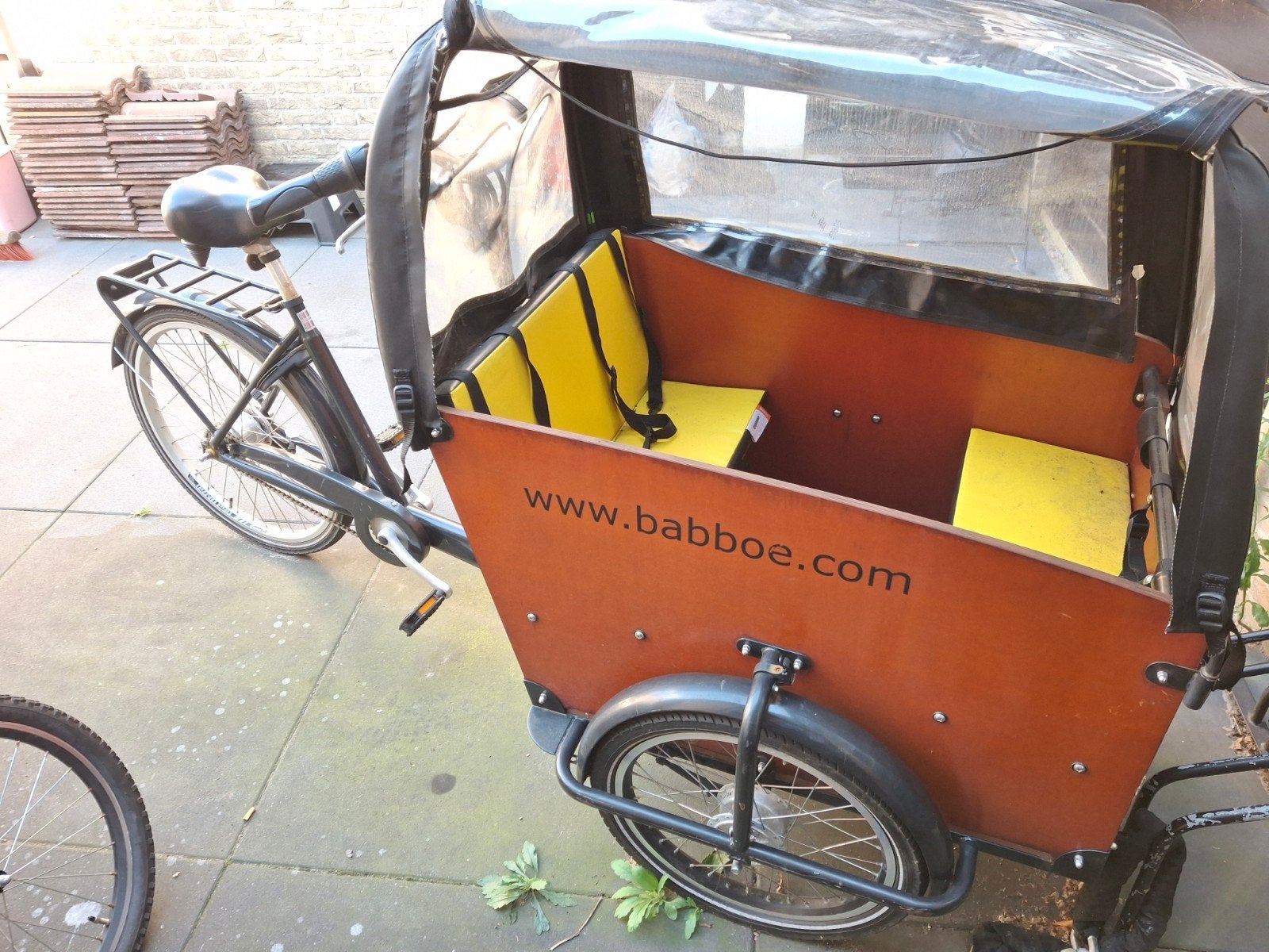 babboe big, Fietsen en Brommers, Fietsen | Bakfietsen, Terugtraprem, Gebruikt, Huif, 3 kinderen