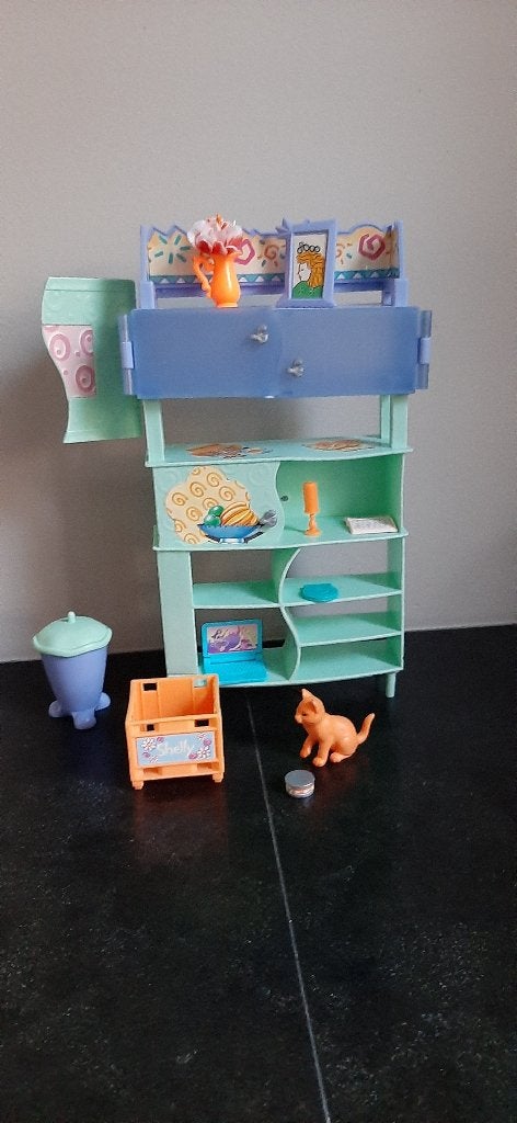 barbie huiskamer kast met accessoires all around home, Ophalen of Verzenden, Gebruikt, Barbie