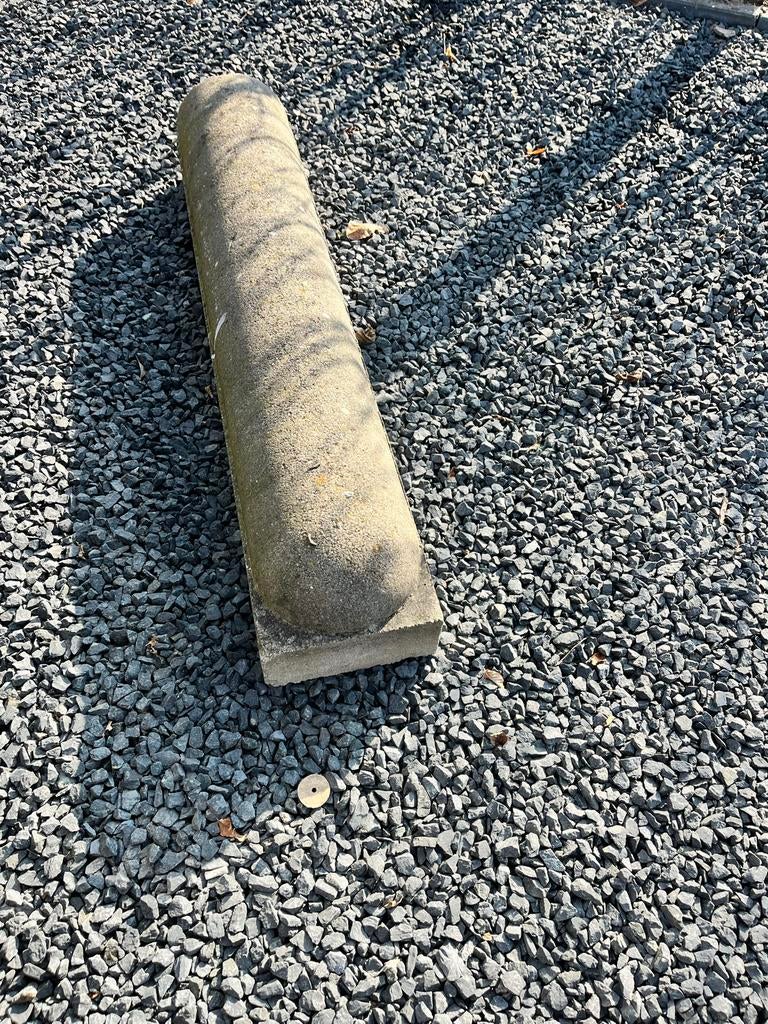 3x Ezelsrug betonnen afscheiding/opritbegrenzer, Ophalen, Gebruikt