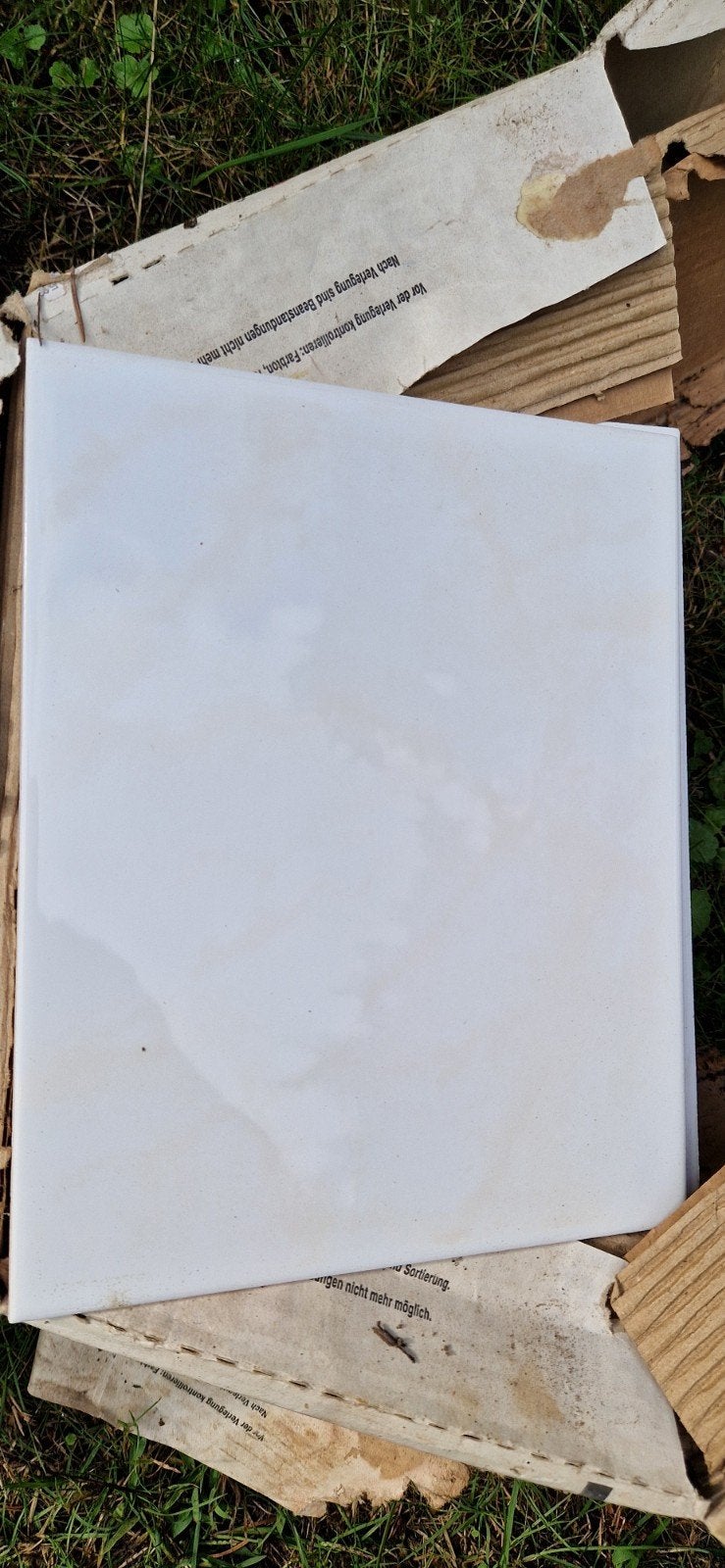 54 glossy beige tegels 25x20, Ophalen, Nieuw, 20 tot 40 cm, Minder dan 5 m²