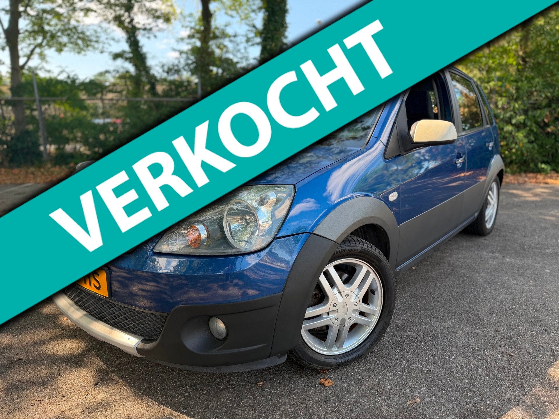 Ford Fiesta 1.4-16V Crossroad AIRCO NAP APK LEUKE AUTO !, Voorwielaandrijving, Dealer onderhouden, Stof, Zwart