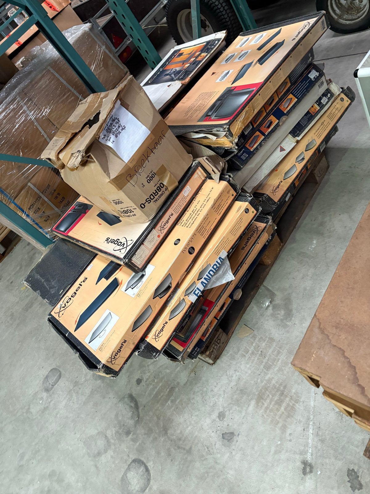 Partij rommelmarktspullen gratis op te halen, Ophalen of Verzenden, John, Jvdeproducts@hotmail.com, Industriestraat29