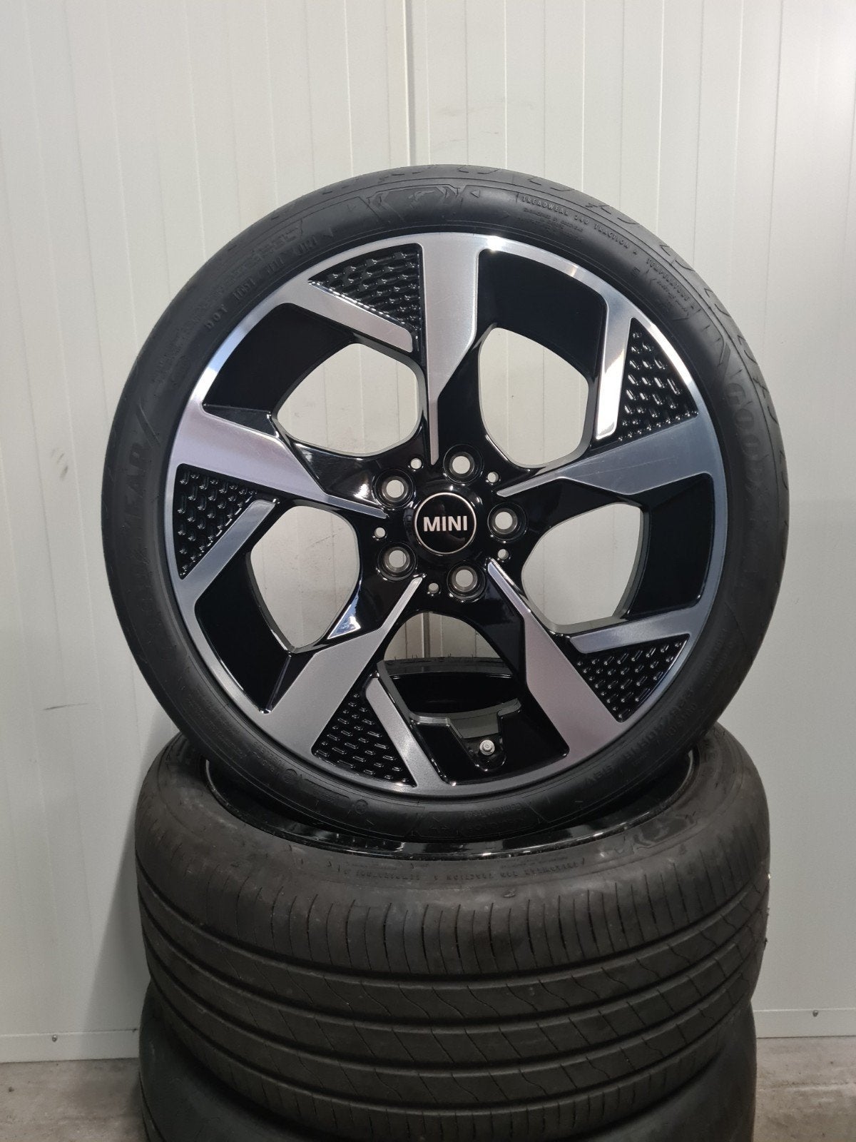 18' Mini Cooper F65 F66 F67 Styling 958 met zomerbanden, 18 inch, Banden en Velgen, Ophalen of Verzenden, Personenwagen