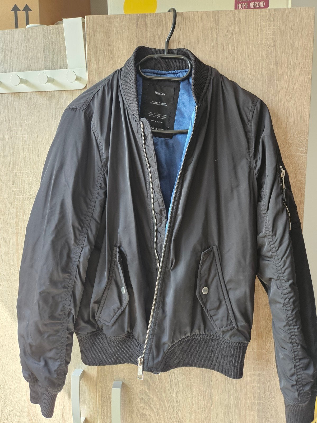 Bershka Bomberjack Zwart Maat M, Maat 48/50 (M), Zwart, Ophalen of Verzenden, Zo goed als nieuw