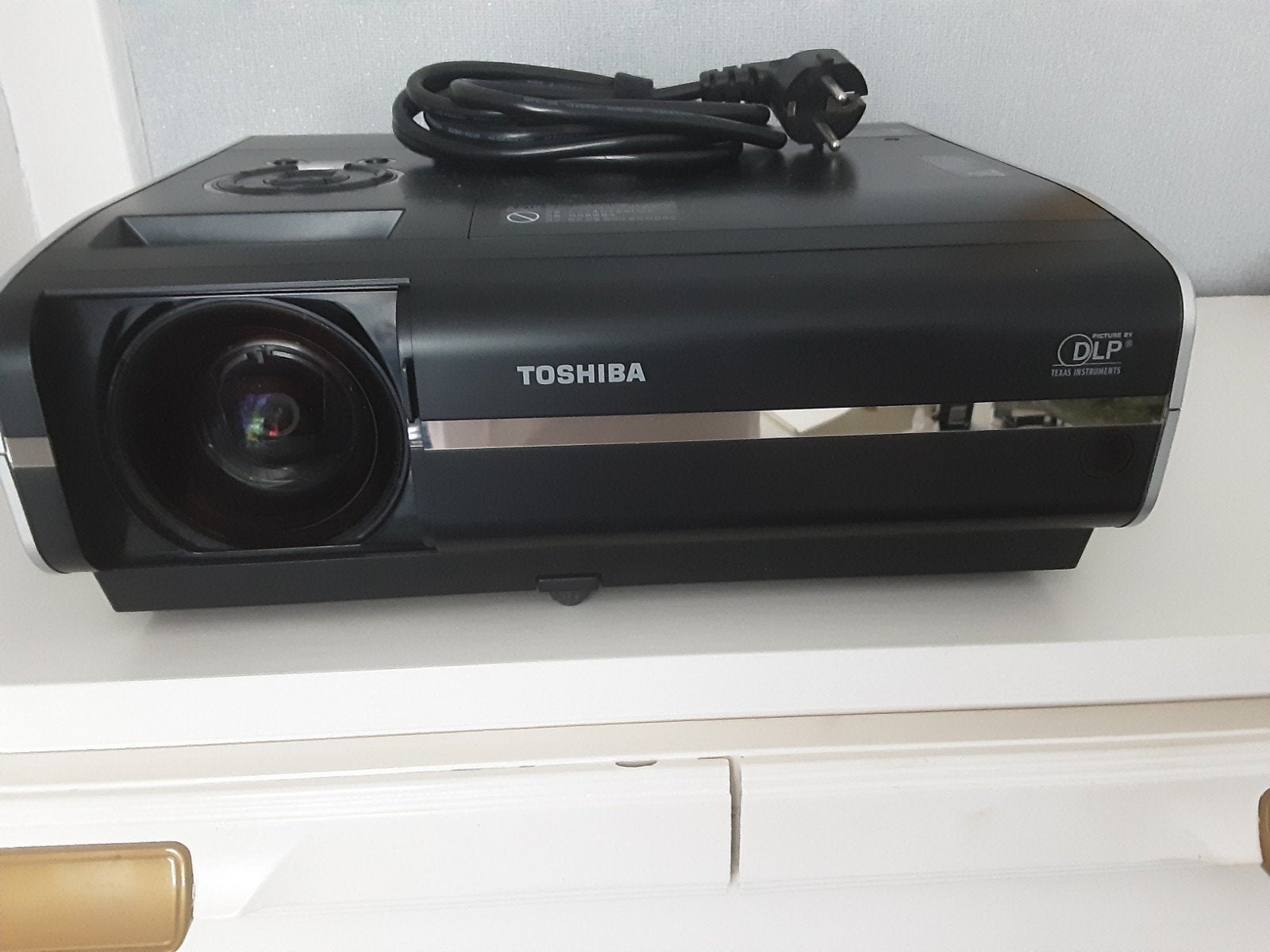 Toshiba DLP Projector met nieuwe lamp (TLPLW15), Toshiba, Ophalen of Verzenden, Zo goed als nieuw, DLP