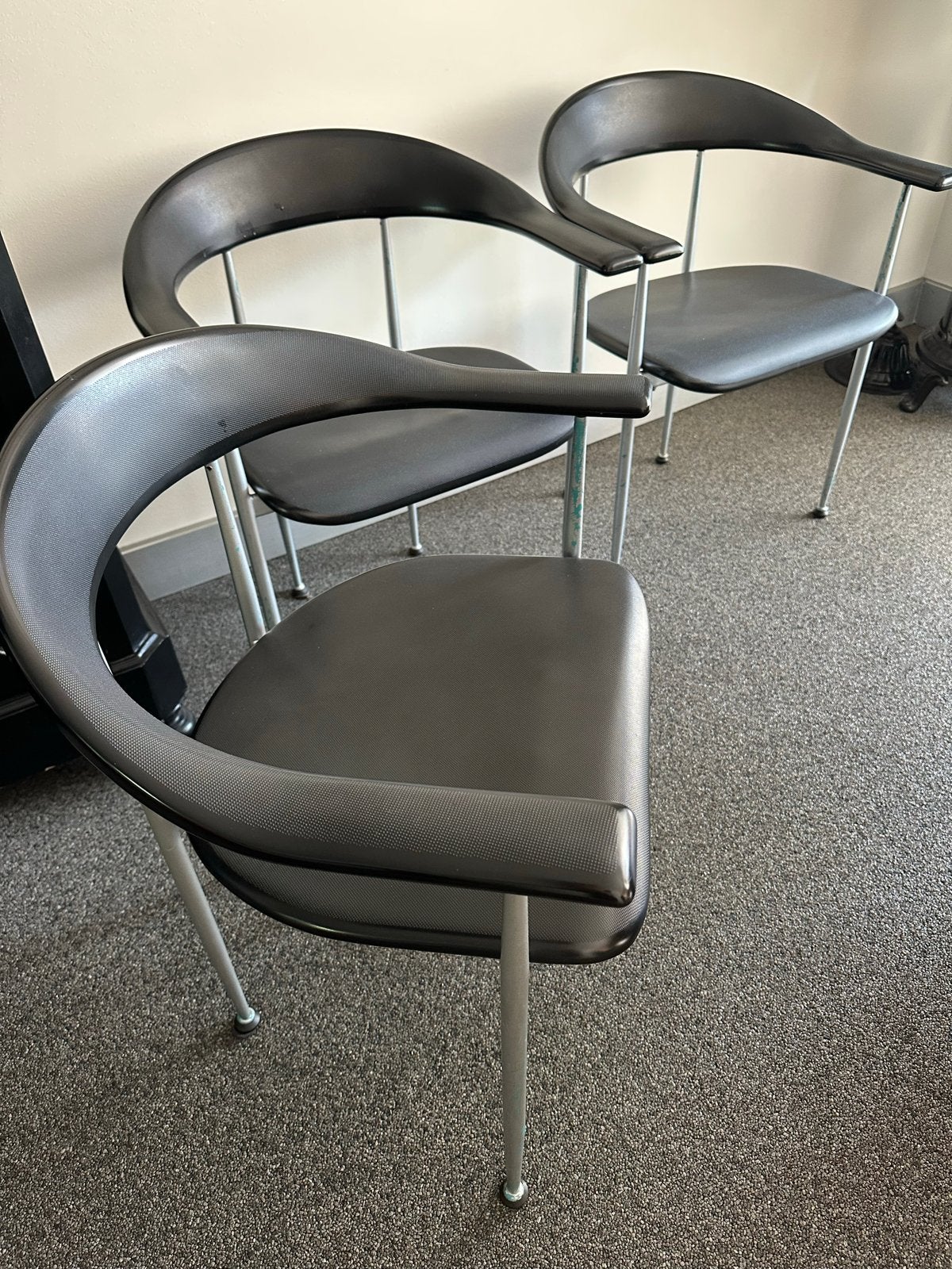 Set van 6 vintage Fasem P40 stoelen, opknappers, Huis en Inrichting, Ophalen, Gebruikt, Zwart, Overige materialen