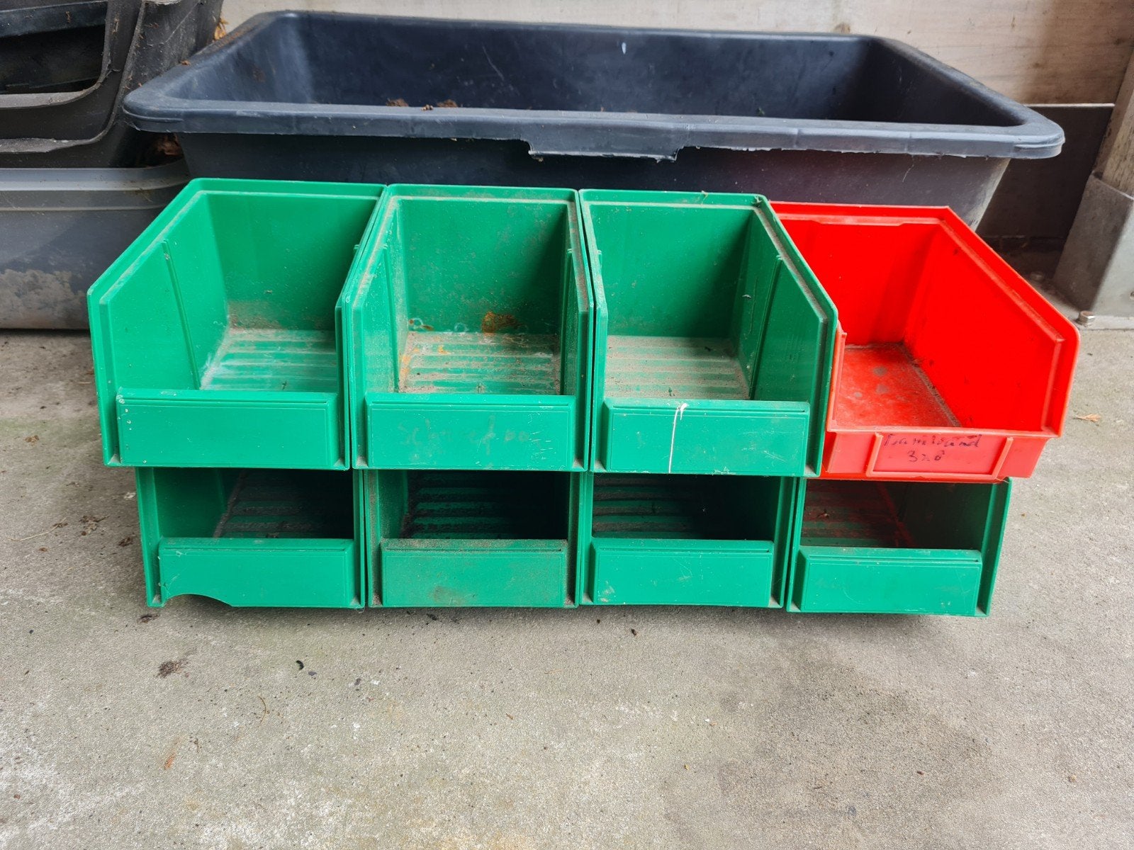 Gratis gereedschapsbakjes., Ophalen, Minder dan 40 cm, Doos, Minder dan 35 cm